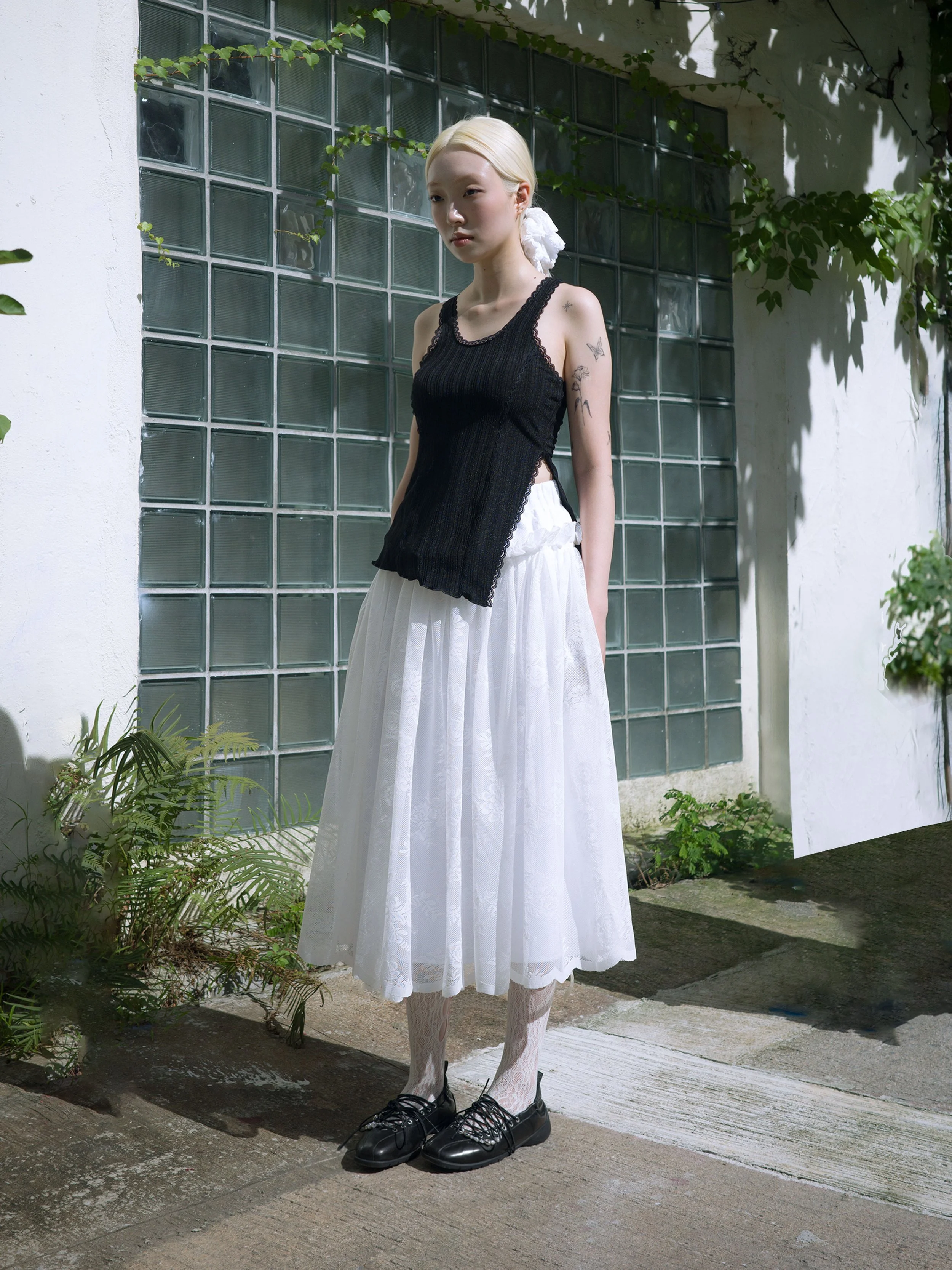 midiwht1a.jpg