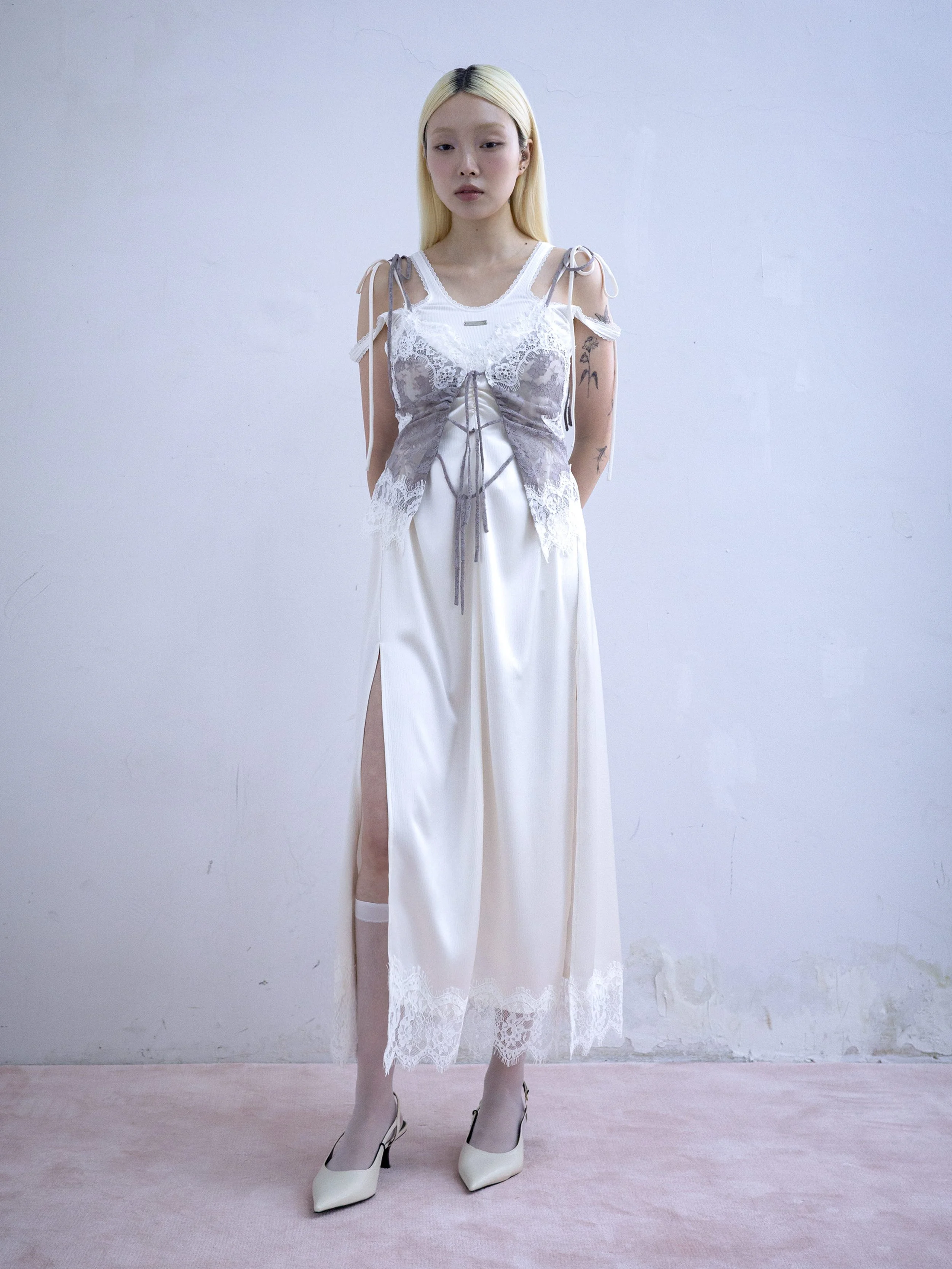 097wht_13.jpg
