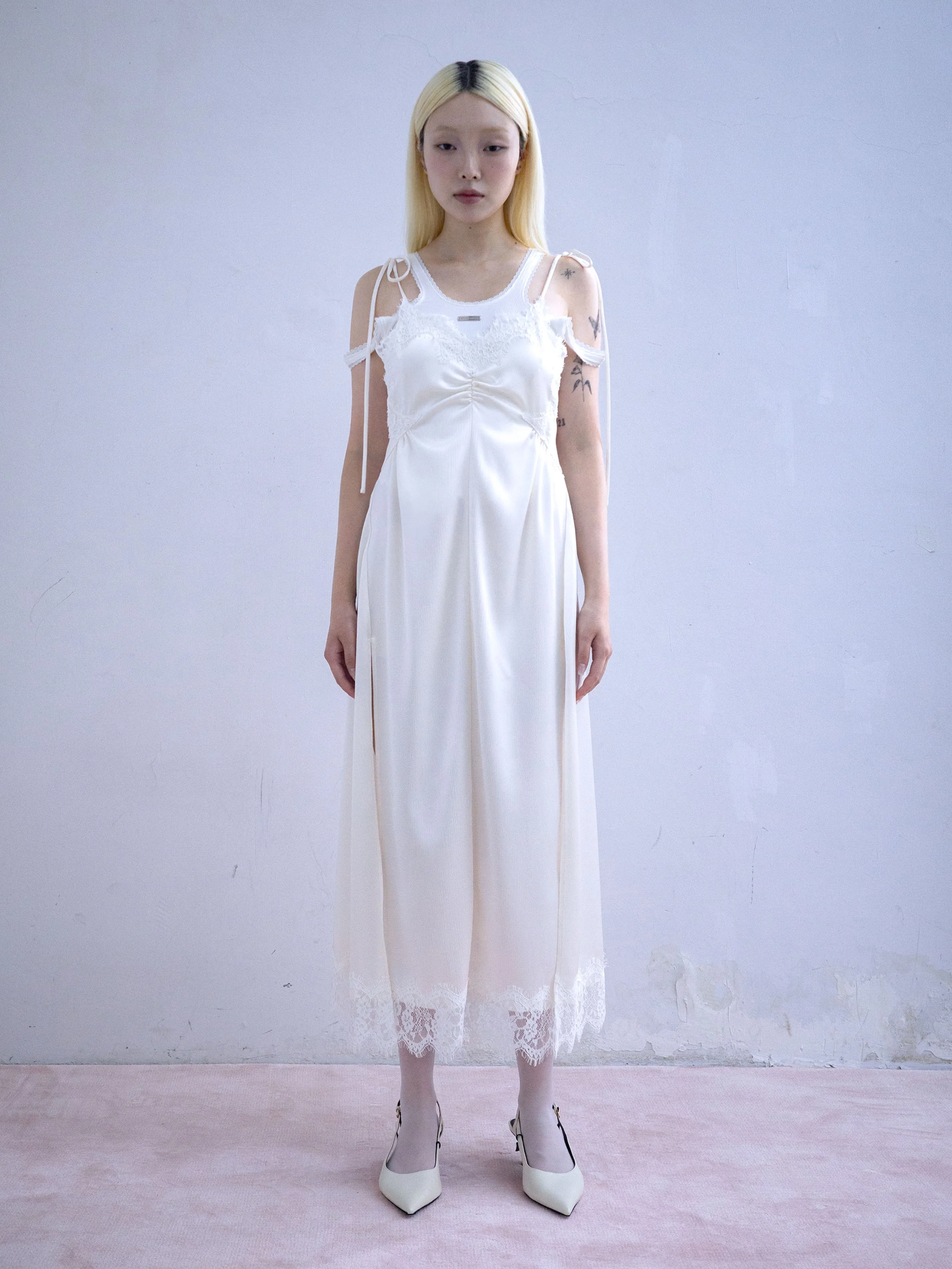 097wht_1.jpg