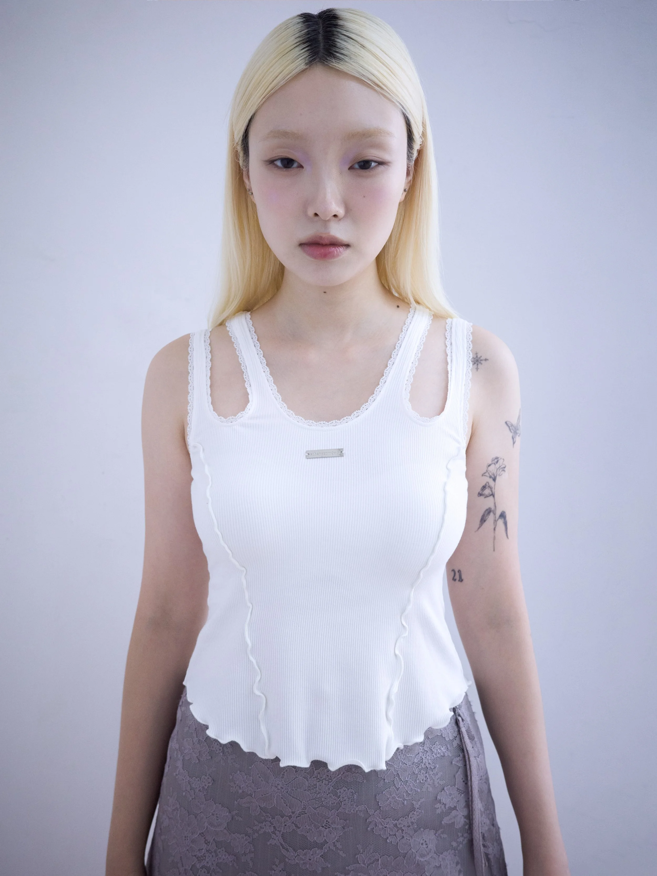 098wht_1.jpg