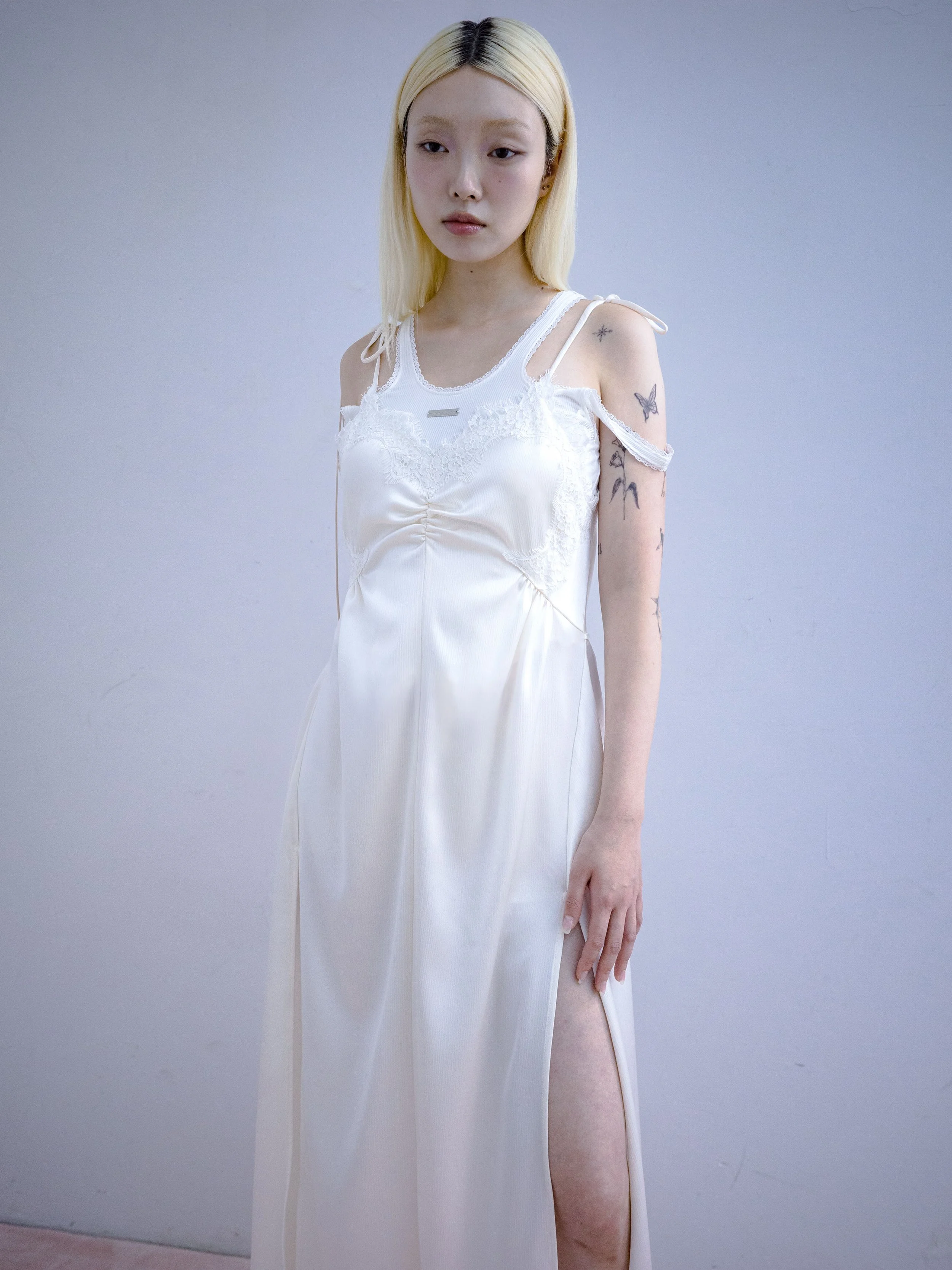 097wht_4.jpg