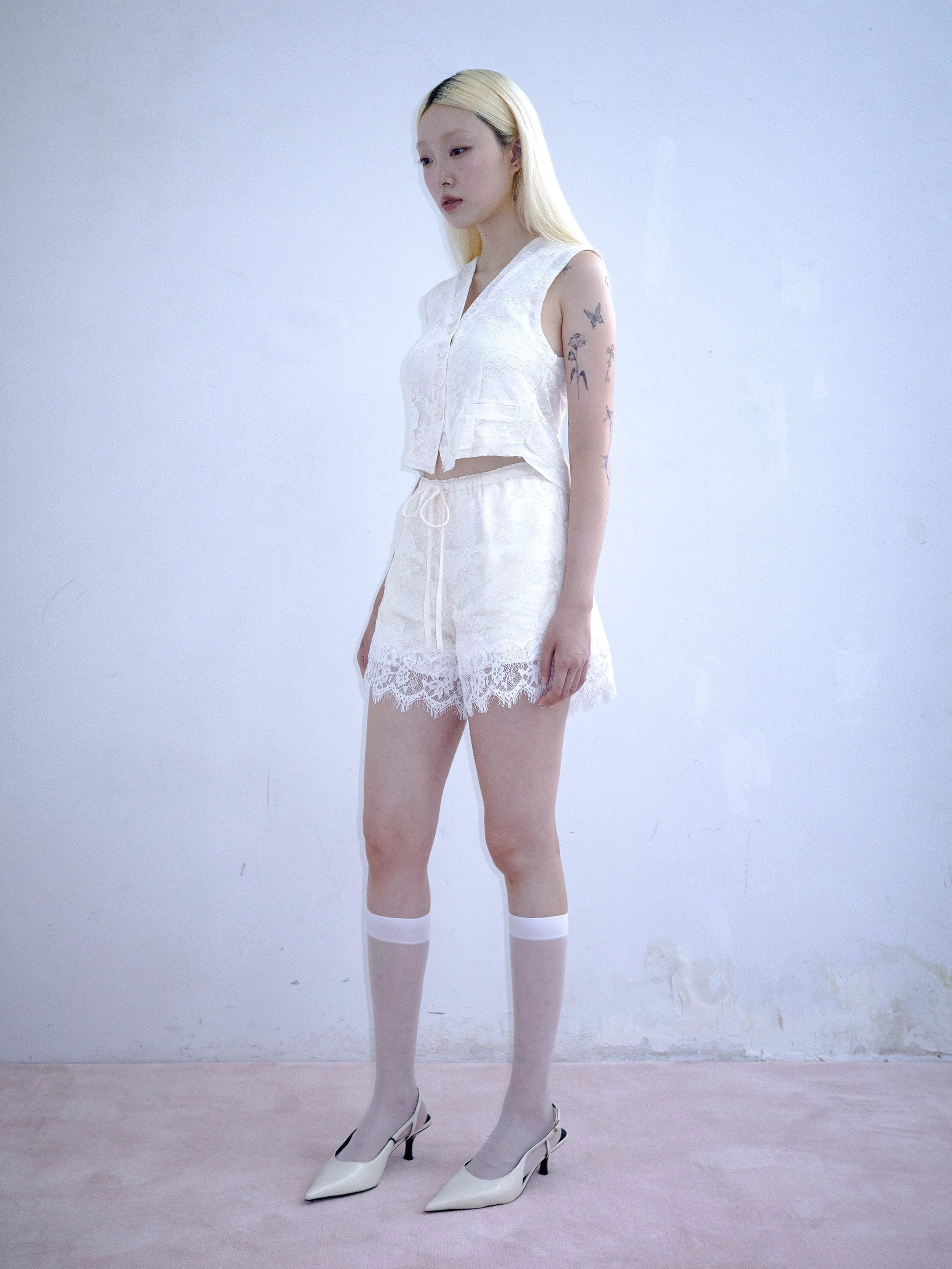 101wht_1.jpg