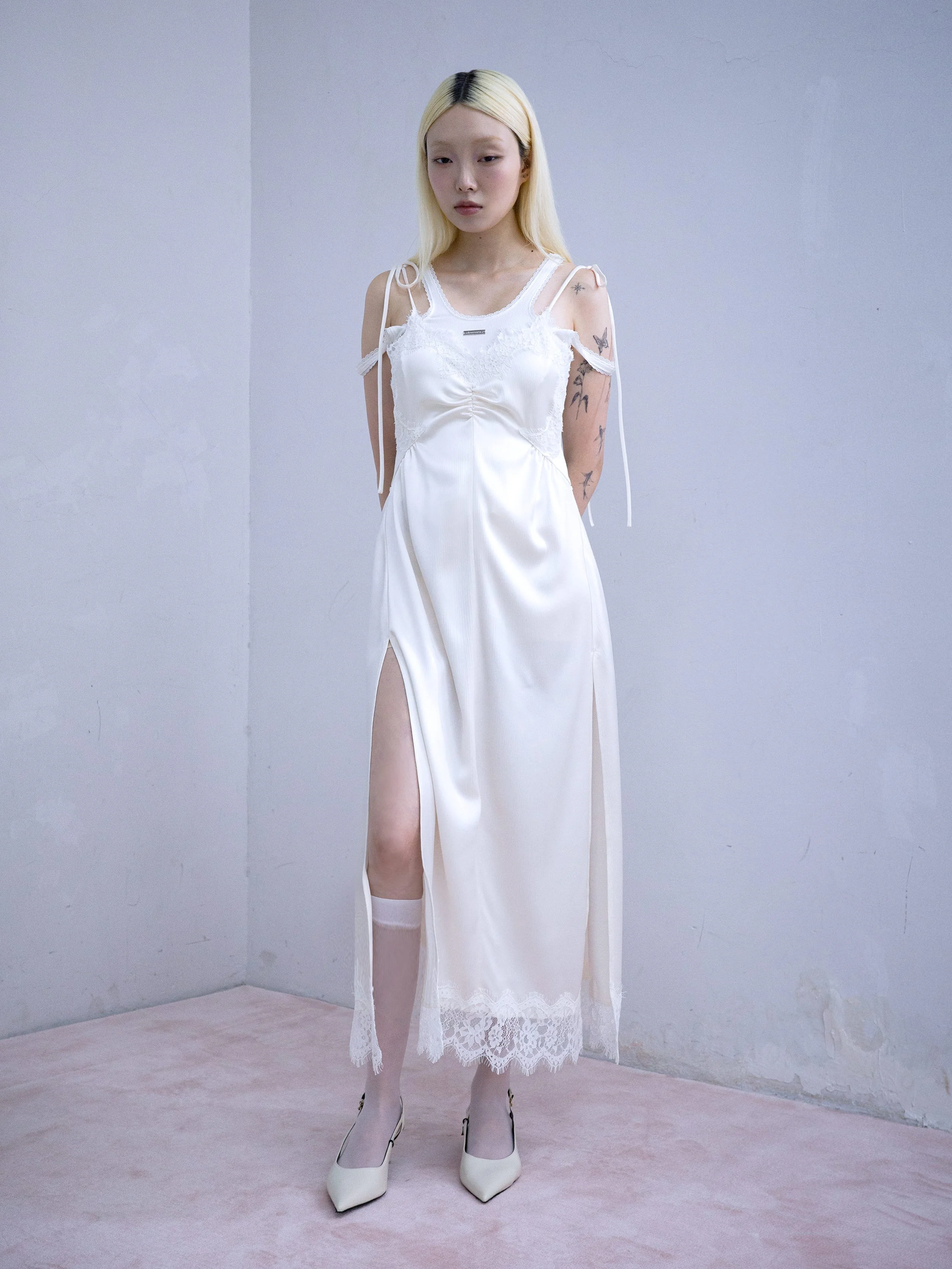 097wht_2.jpg