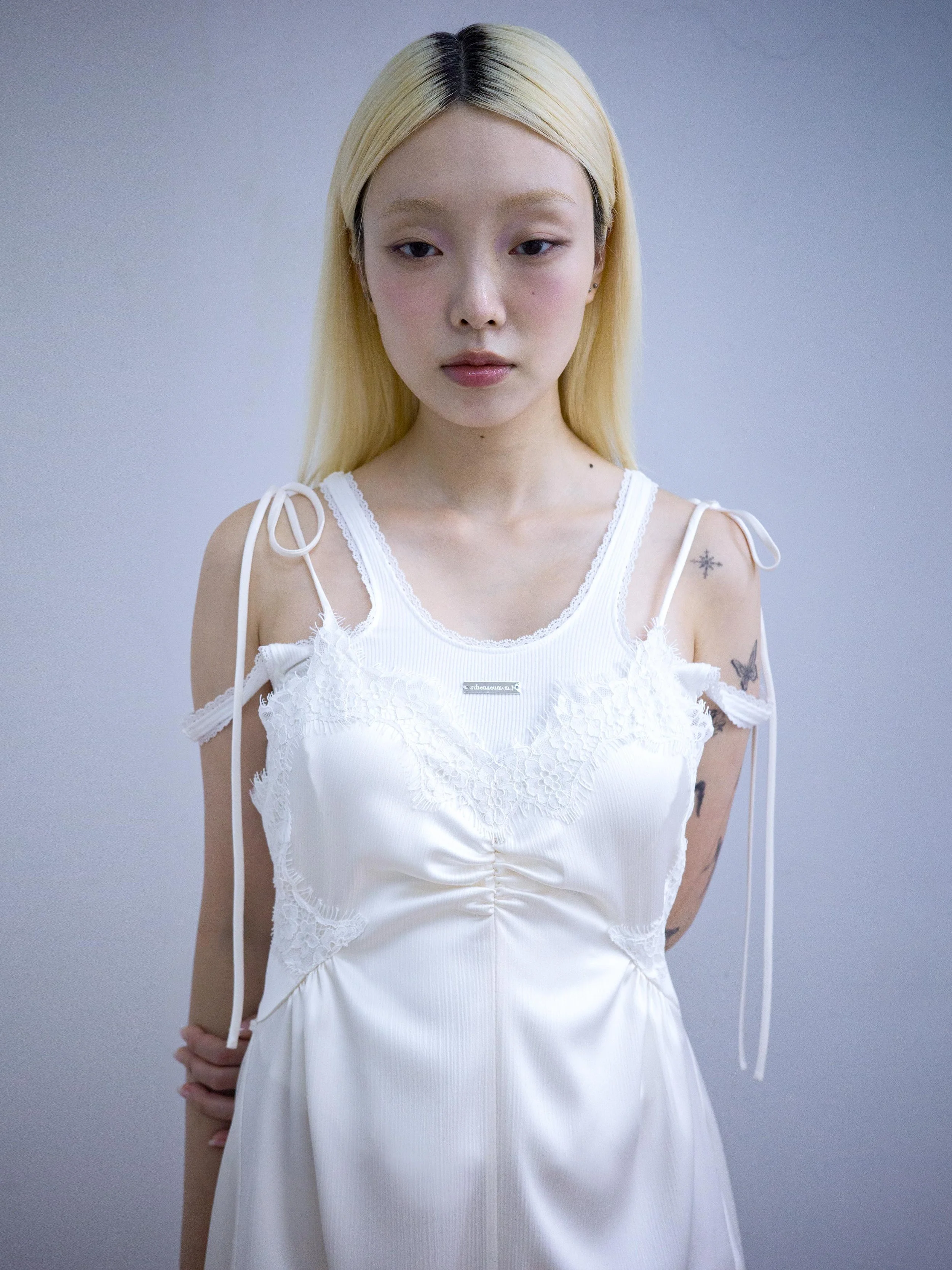 097wht_5.jpg