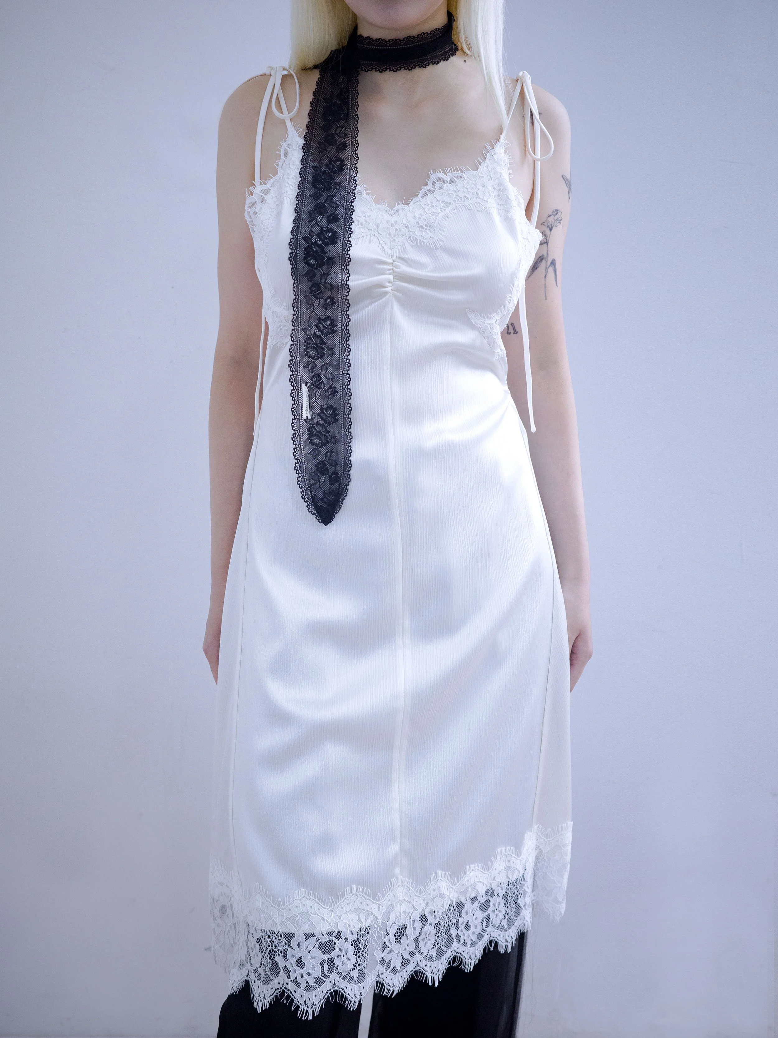 096wht_4.jpg