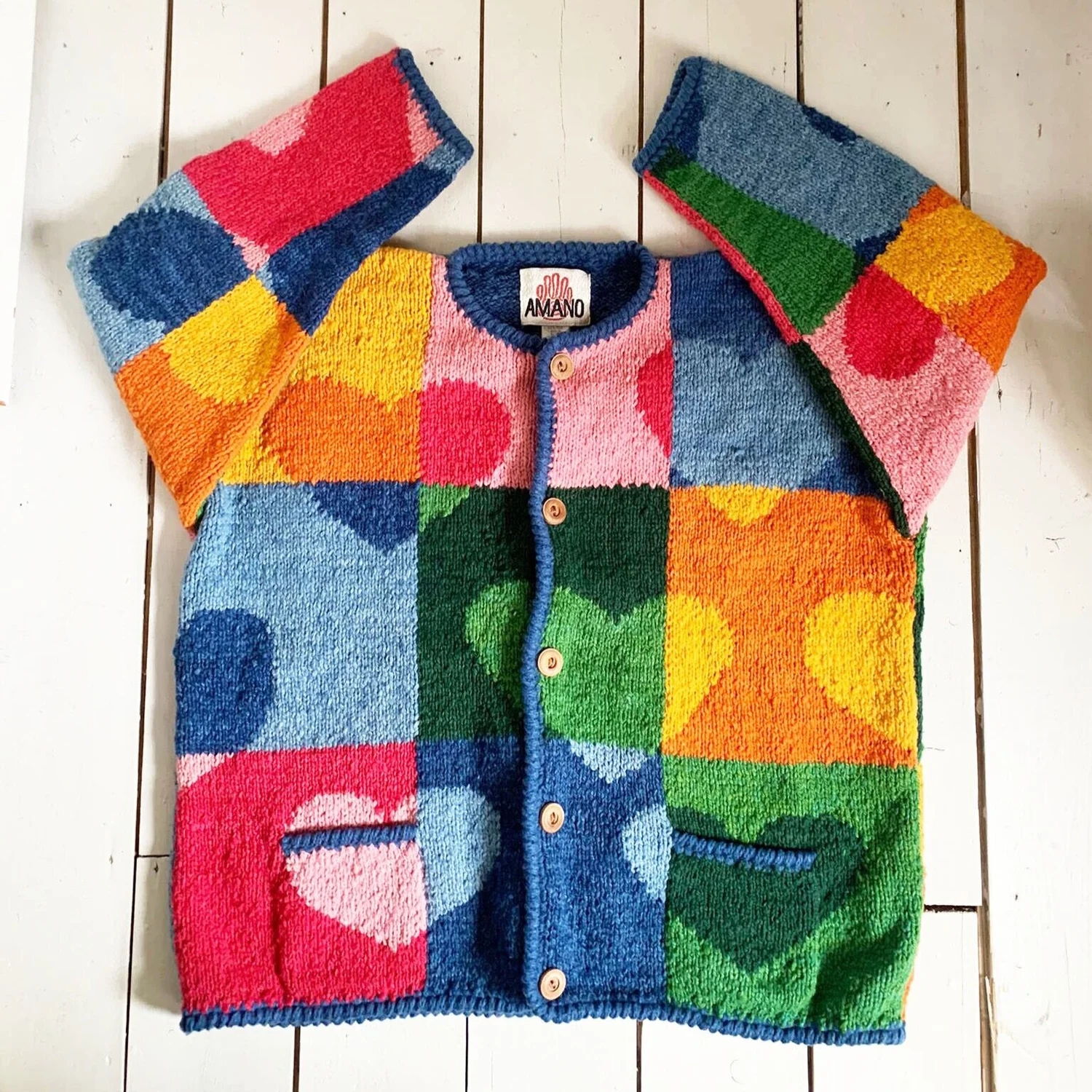 Amano Heart Cardigan — The Preloved Edit