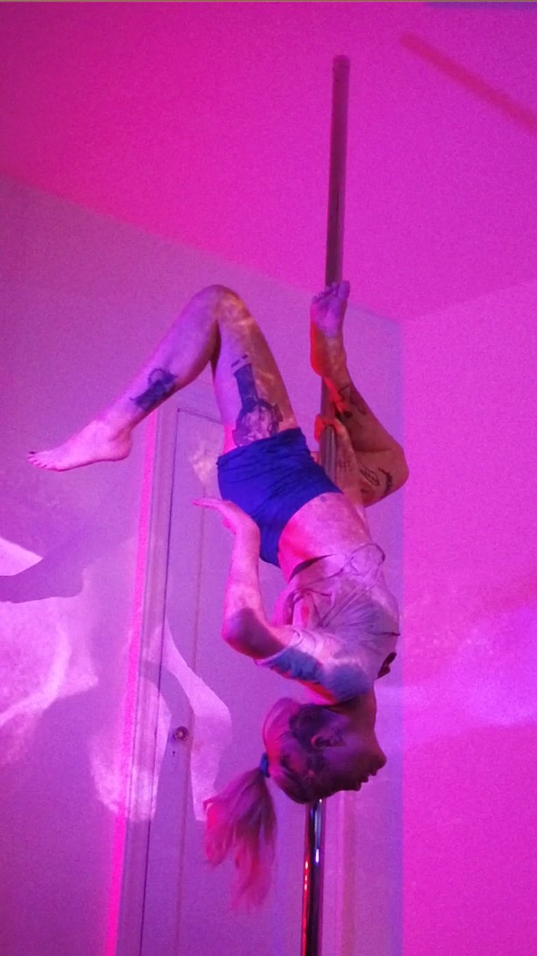 POLE_1.jpg