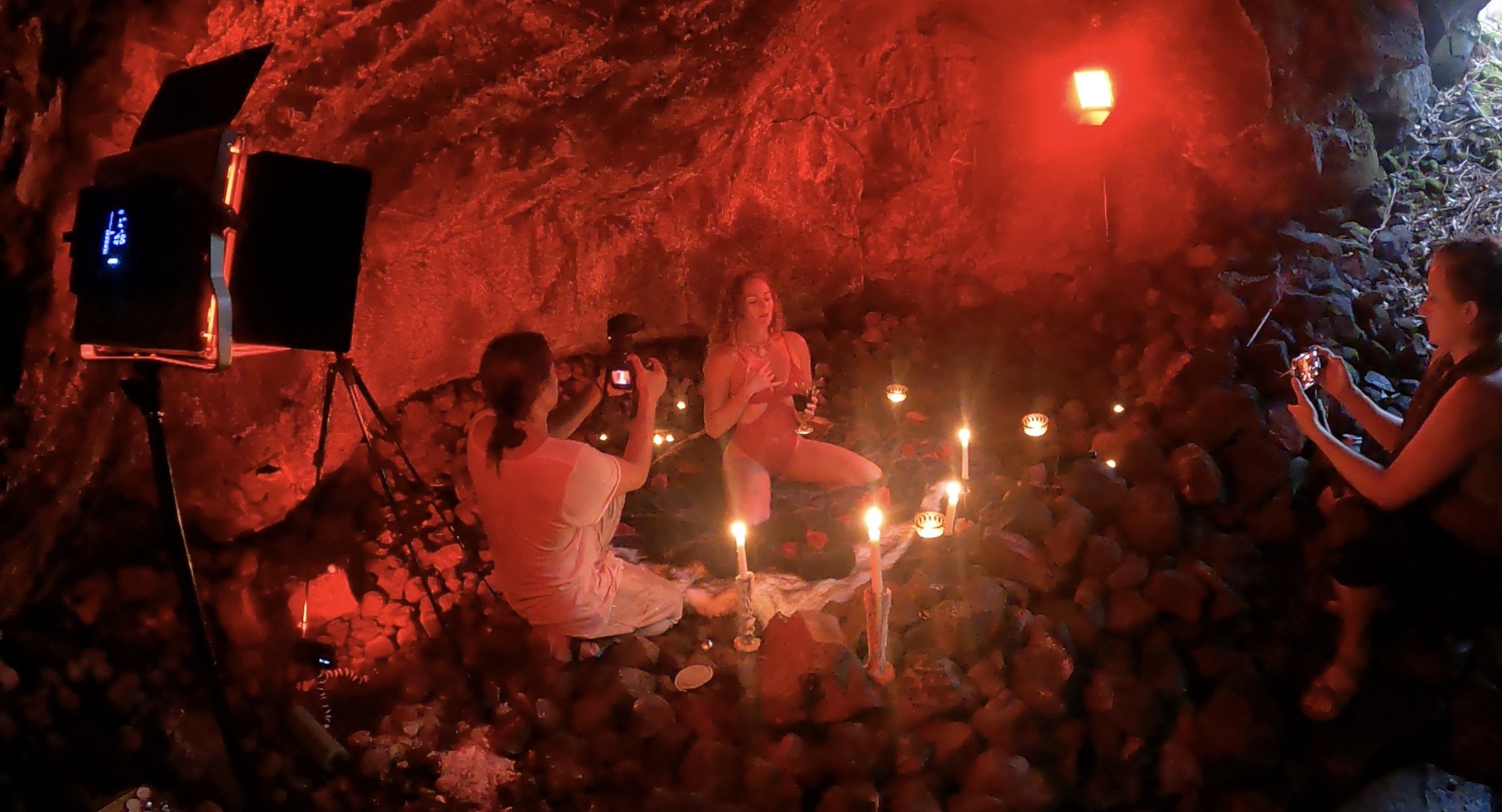 set_cave.jpg