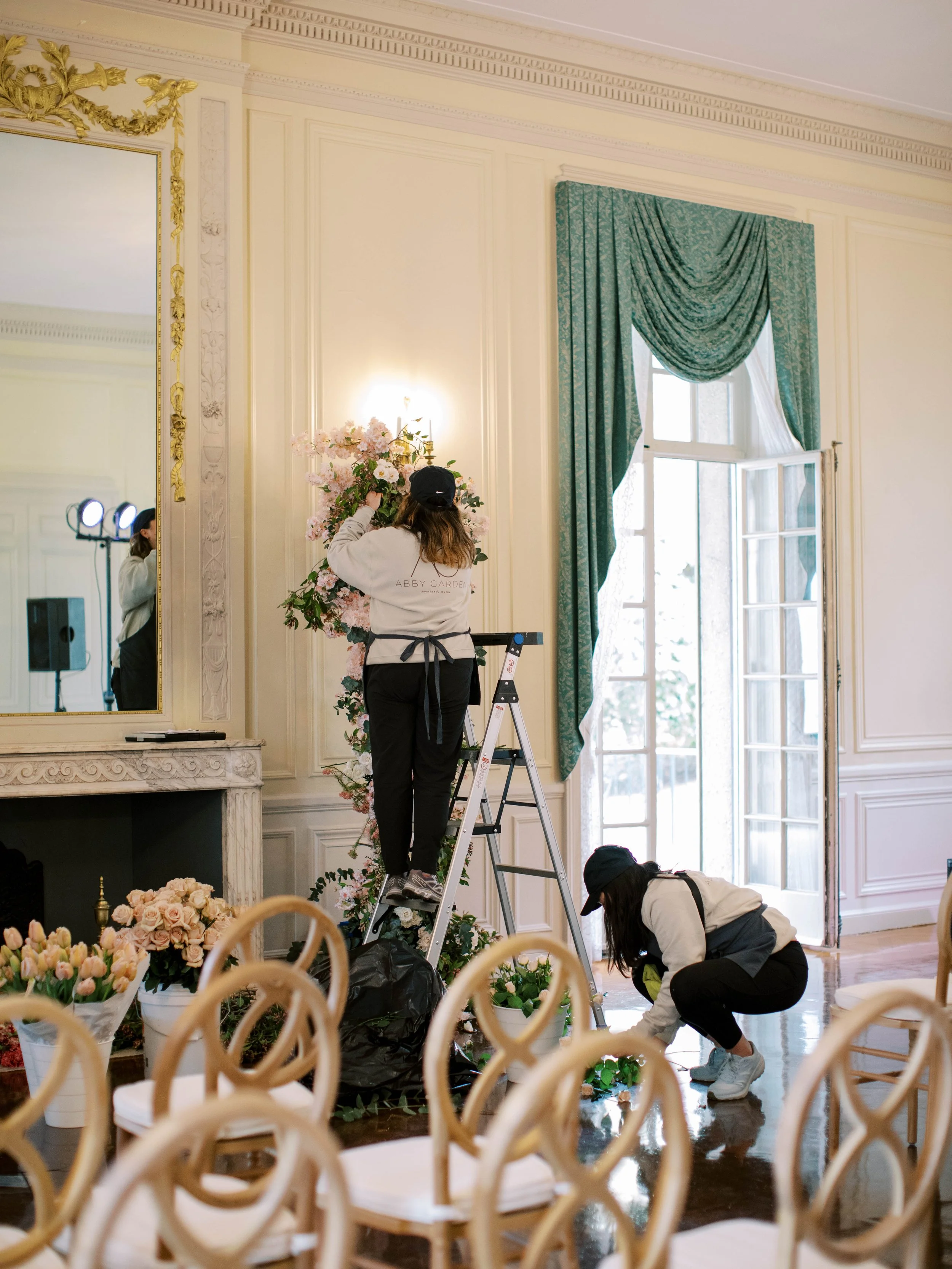 5 Partner Vendors Every Wedding Florist Needs