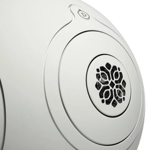 Small-Packshots HD PNG-KW898_Visual_Packshot_Devialet Phantom Ultimate_108dB_LP_9.jpg