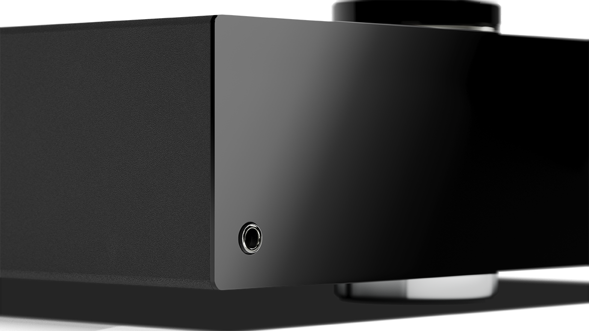 MajikDSM 2025_CU_Headphone Jack_Shadow_WR.png