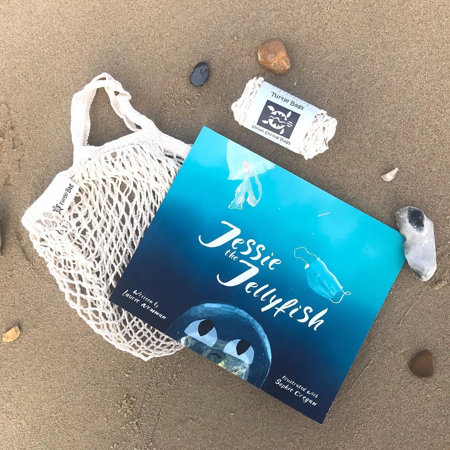 Treat your little eco heroes to the Jessie The Jellyfish + Turtle Bag bundle. 

Not only are these bags super cute in kids size but we also love @turtle.bags because they are made from 100% organic cotton, with no chemical pesticides or fertilisers a