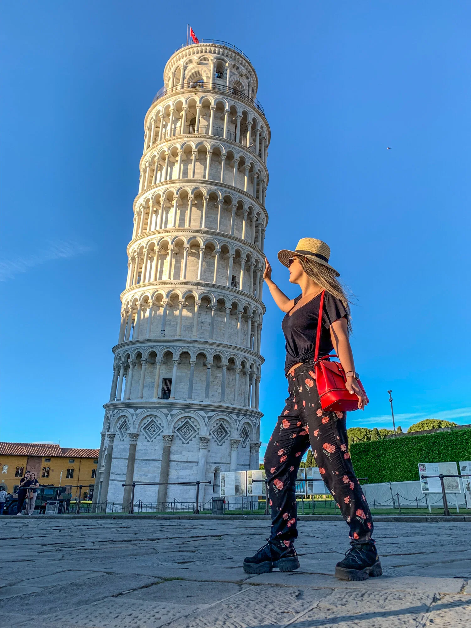 Visiting The Leaning Tower Of Pisa For The First Time Jason Daniel Shaw visiting-the-leaning-tower-of-pisa-for-the-first-time-jason-daniel-shaw