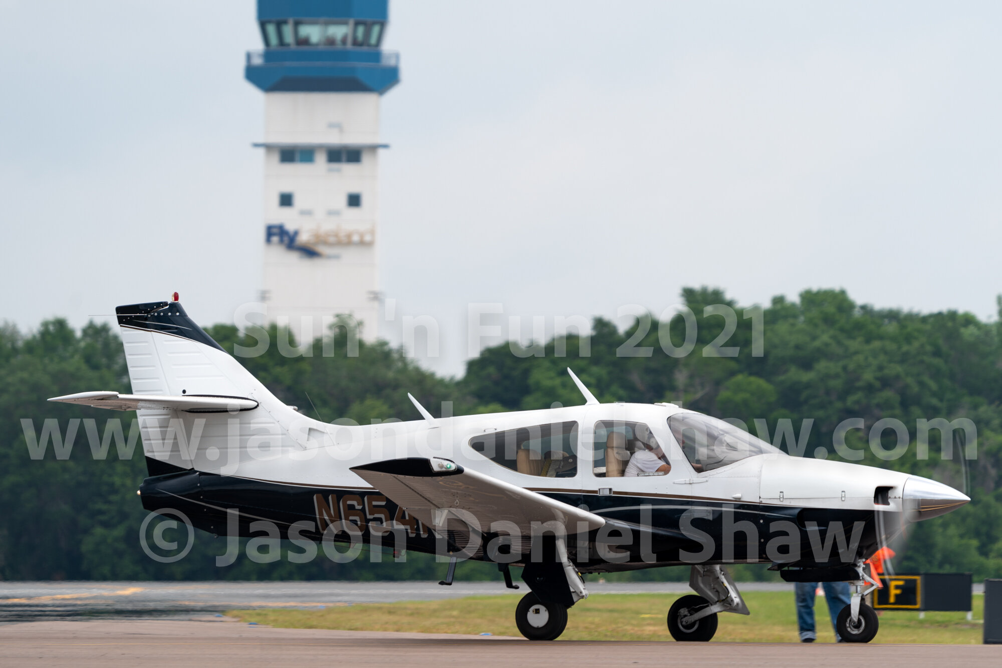 N654NS at Sun 'n Fun 2021