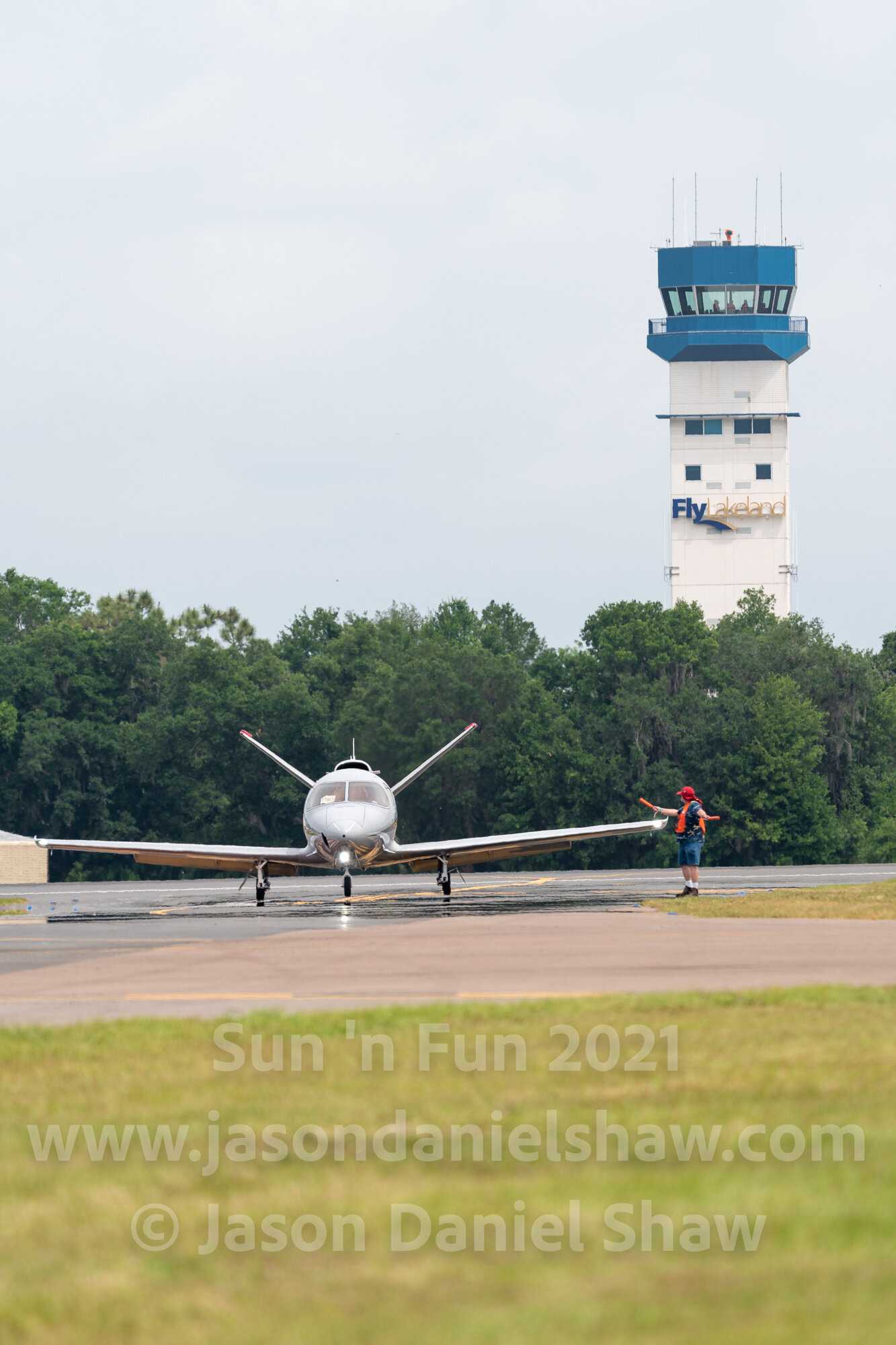 N688AL at Sun 'n Fun 2021