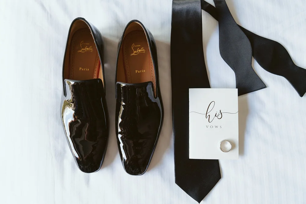 getting ready- groom_websize.jpg