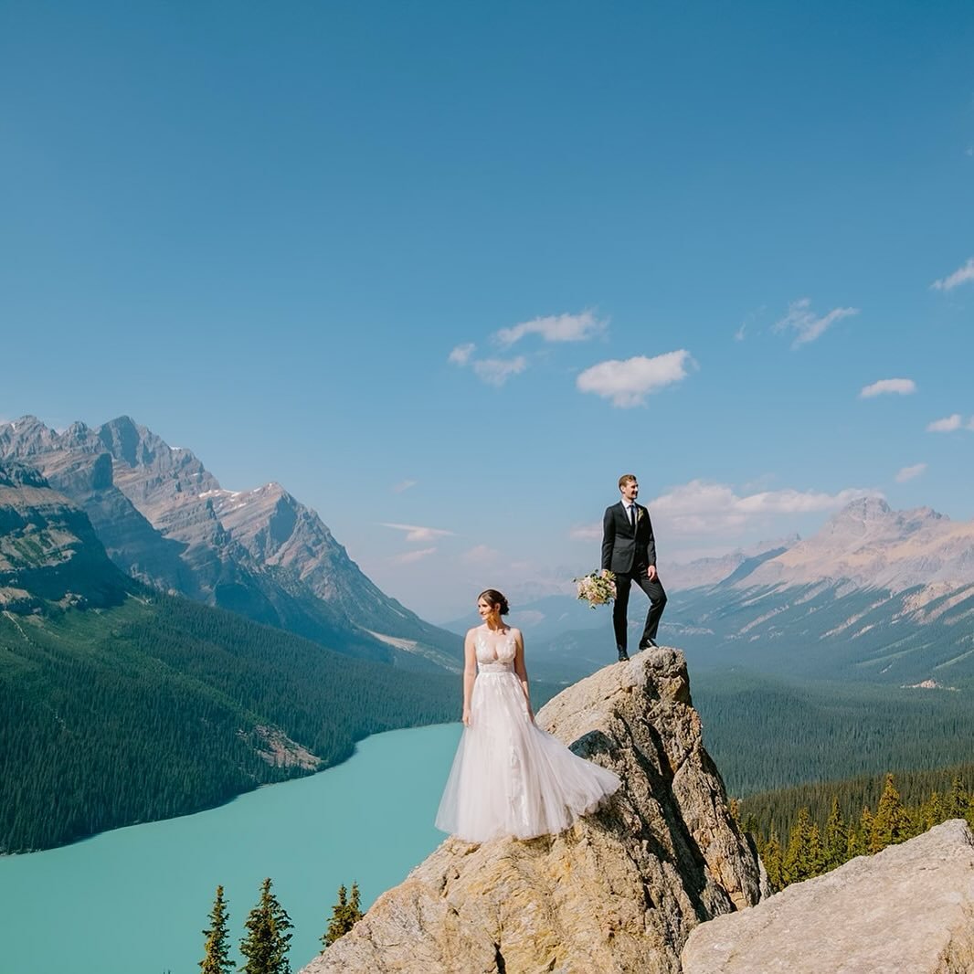 When you get married in the mountains, bucket list destinations become your photo locations. 💙