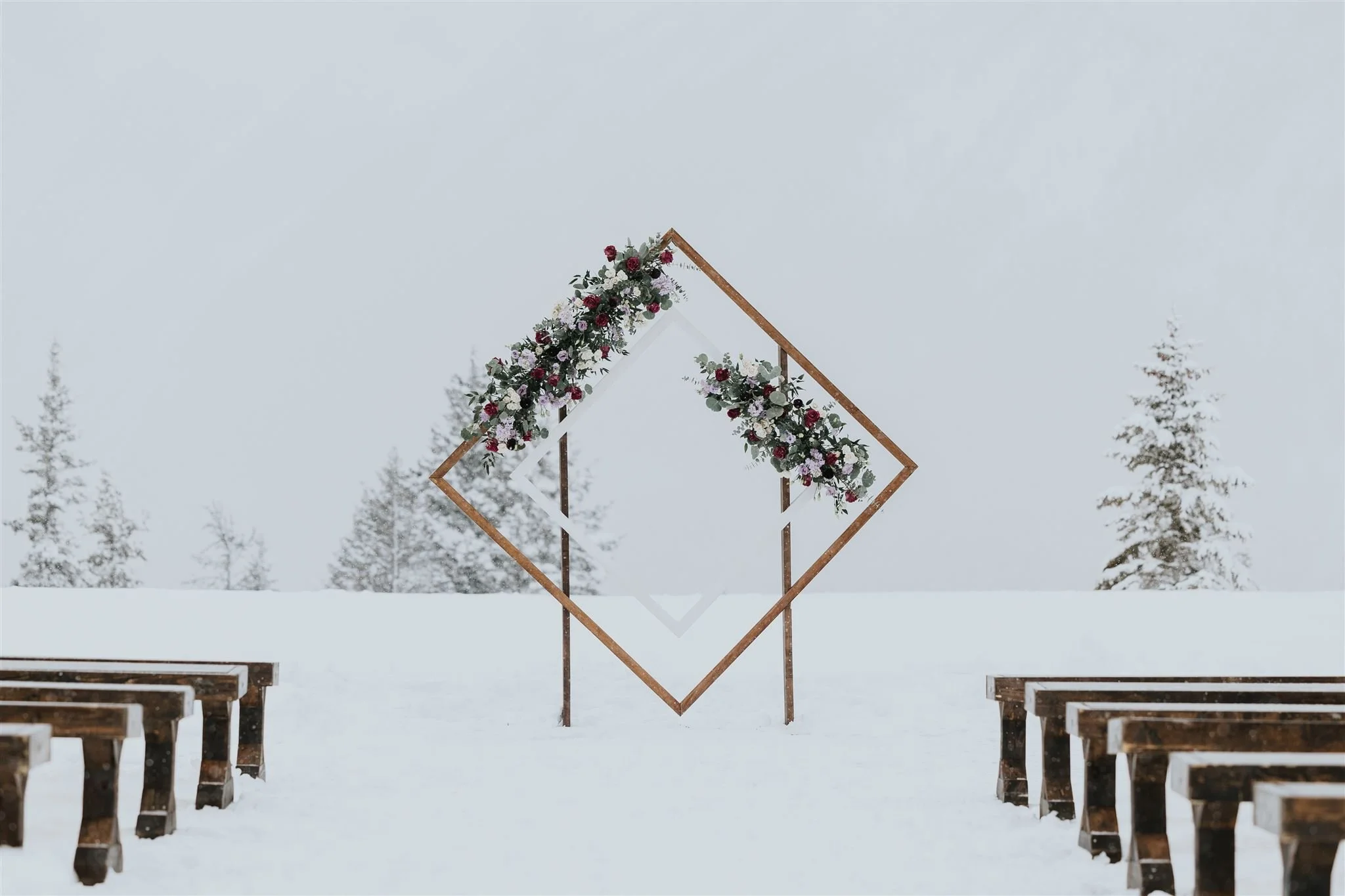 Proof that winter in the Rockies isn&rsquo;t a compromise, it&rsquo;s an aspiration.

A ceremony set in fresh snowfall at Tunnel Mountain, where the landscape does most of the talking and every detail meets the moment.

#winterweddings #winterwedding