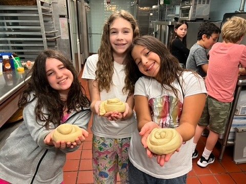 Shana Tova! Wishing the JRS community a happy and sweet New Year 🍎🍯