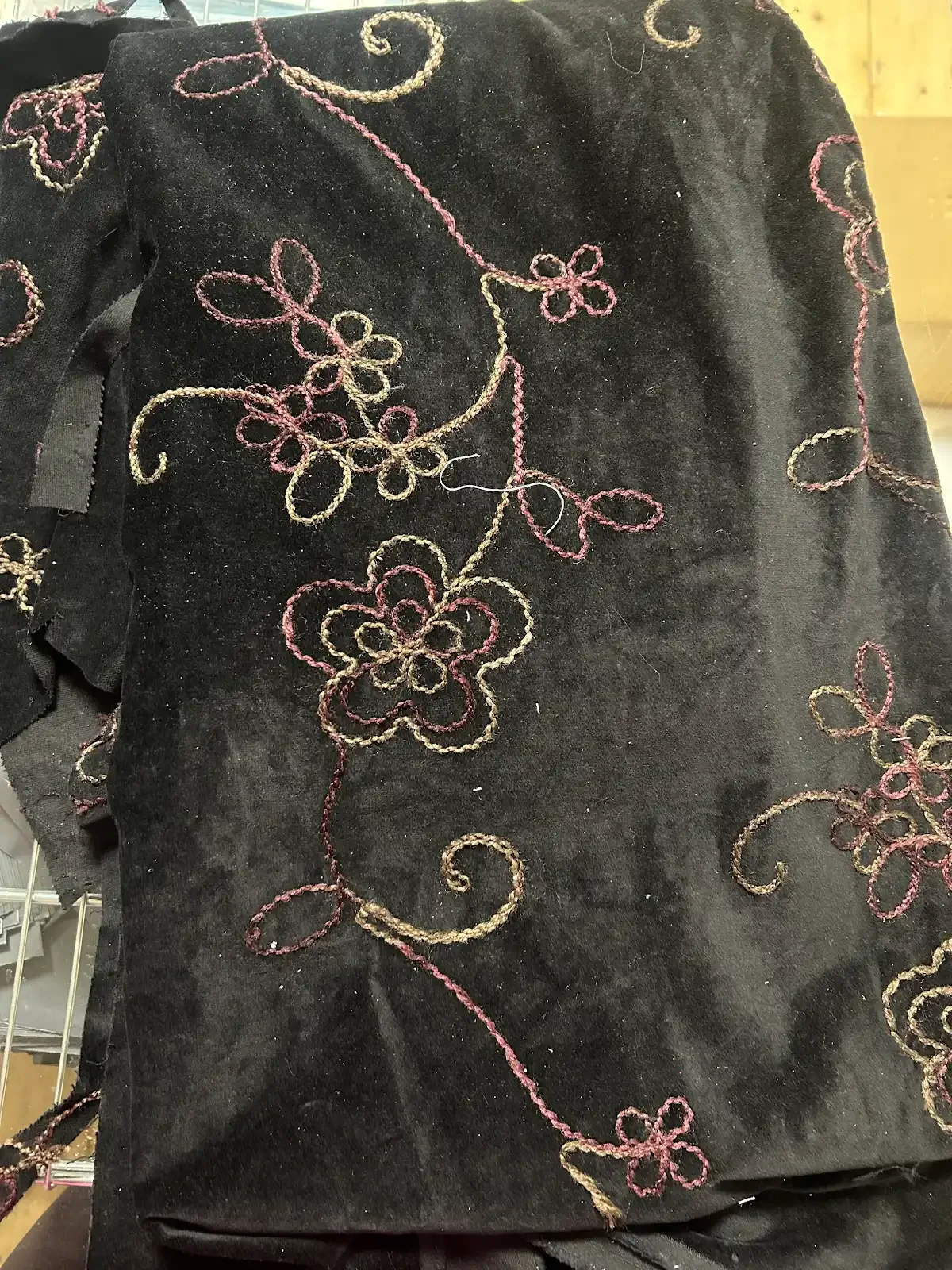 SAMPLE FABRIC - VELVET FLOWERS