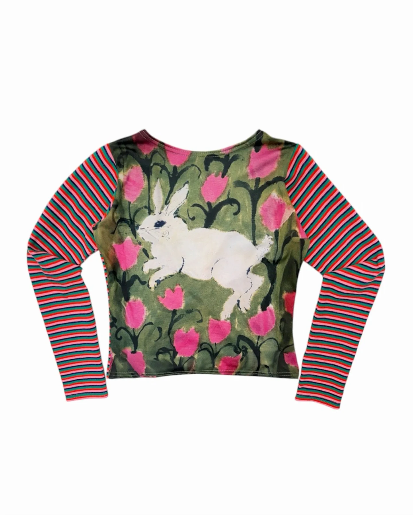 Your favourite Emma Longsleeve in collaboration with @swan_gossip_shop restocking tomorrow. As worn by @whatzaraloves 🩷