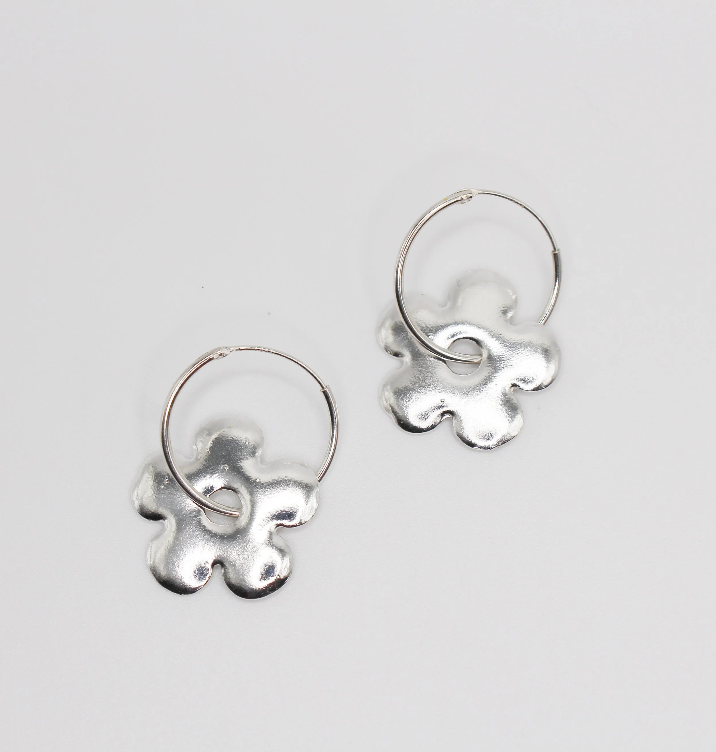 DAISY HOOPS