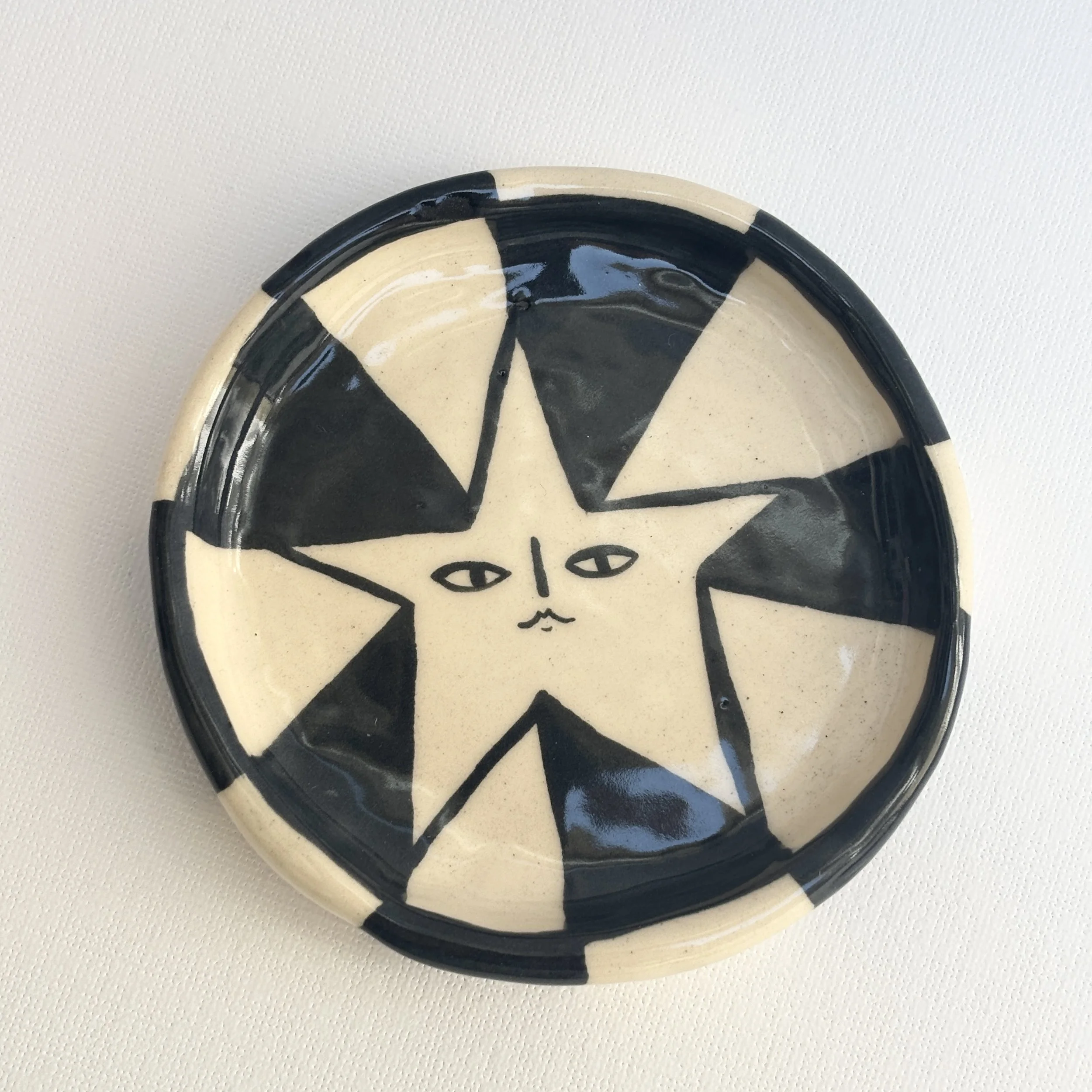 BLACK STAR TRINKET DISH