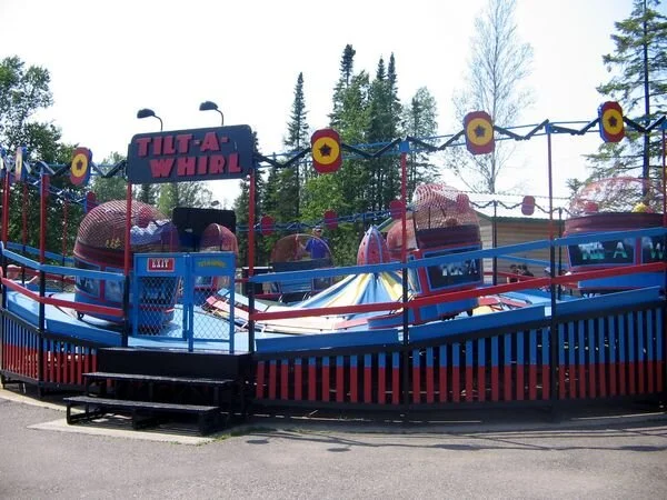 tn_Tilt-a-whirl1.JPG