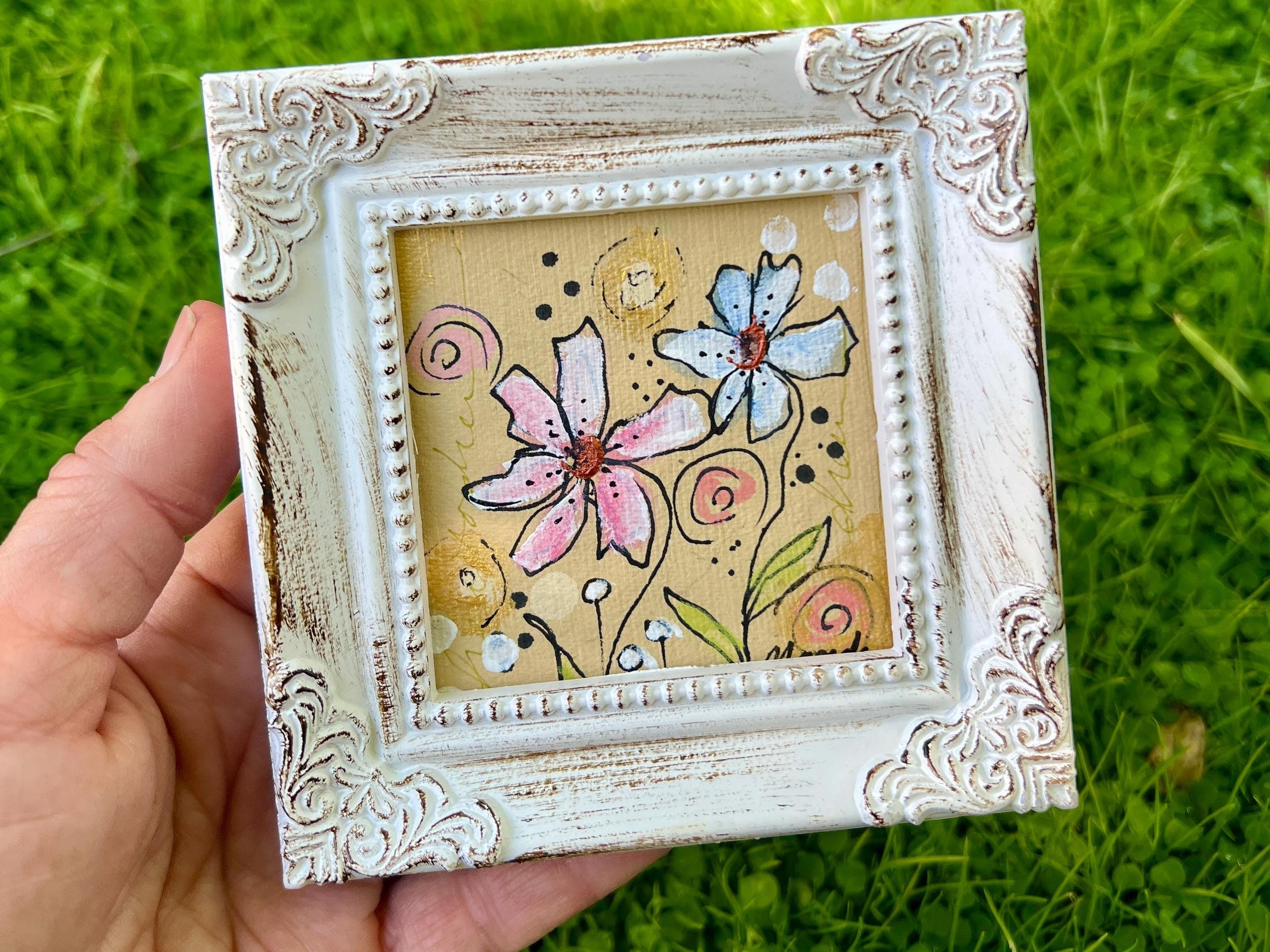 https://i.etsystatic.com/23379159/r/il/ba823f/6862795333/il_fullxfull.6862795333_88sq.jpg