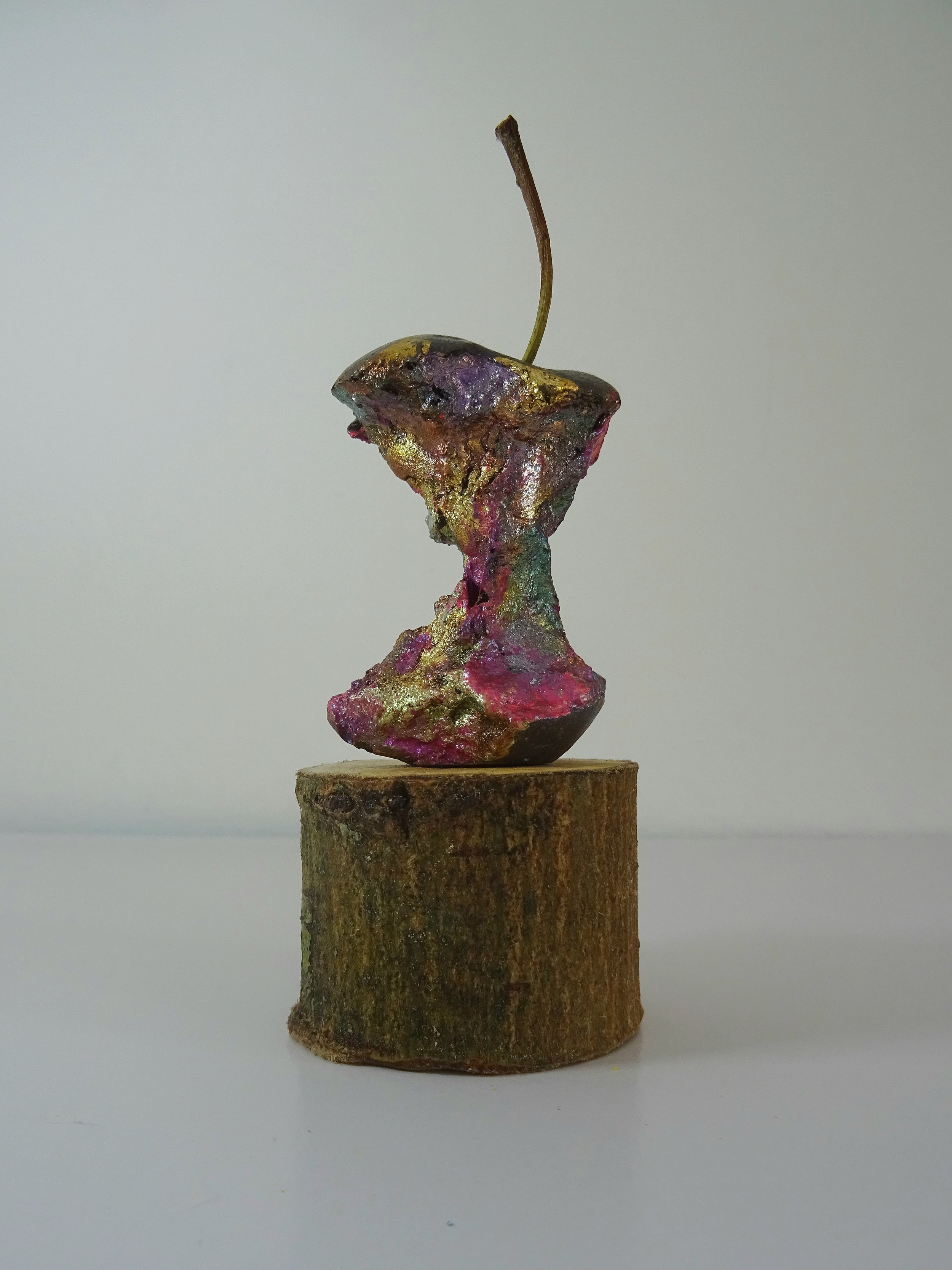 My Dad's Apple, (Eaten) 2026. 

Various apples, various materials: Jesmonite, Resin, Apple Tree, Pigment, Gold leaf, acrylic. 

First 5 single apples (Whole, Bitten or Eaten) available for donation of £100 + 

3 of 5 available.
