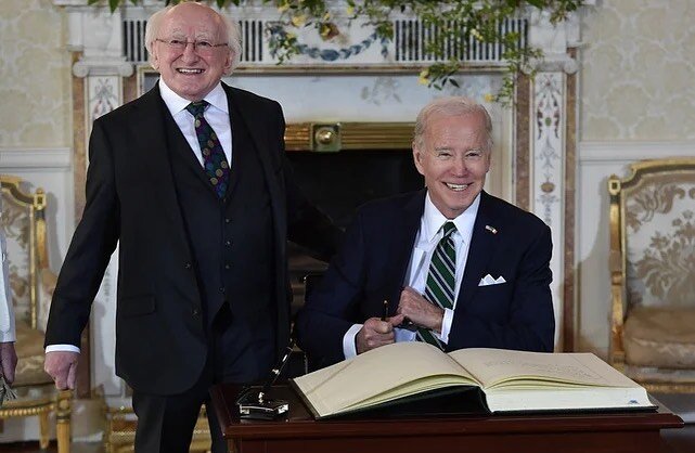 Two great Presidents, thoroughly enjoying their time together, in Ireland today!!! Thank you USA for your enormous contribution to the Good Friday Agreement and peace in Northern Ireland. Long may it last. 🙏🇺🇸💚🇮🇪