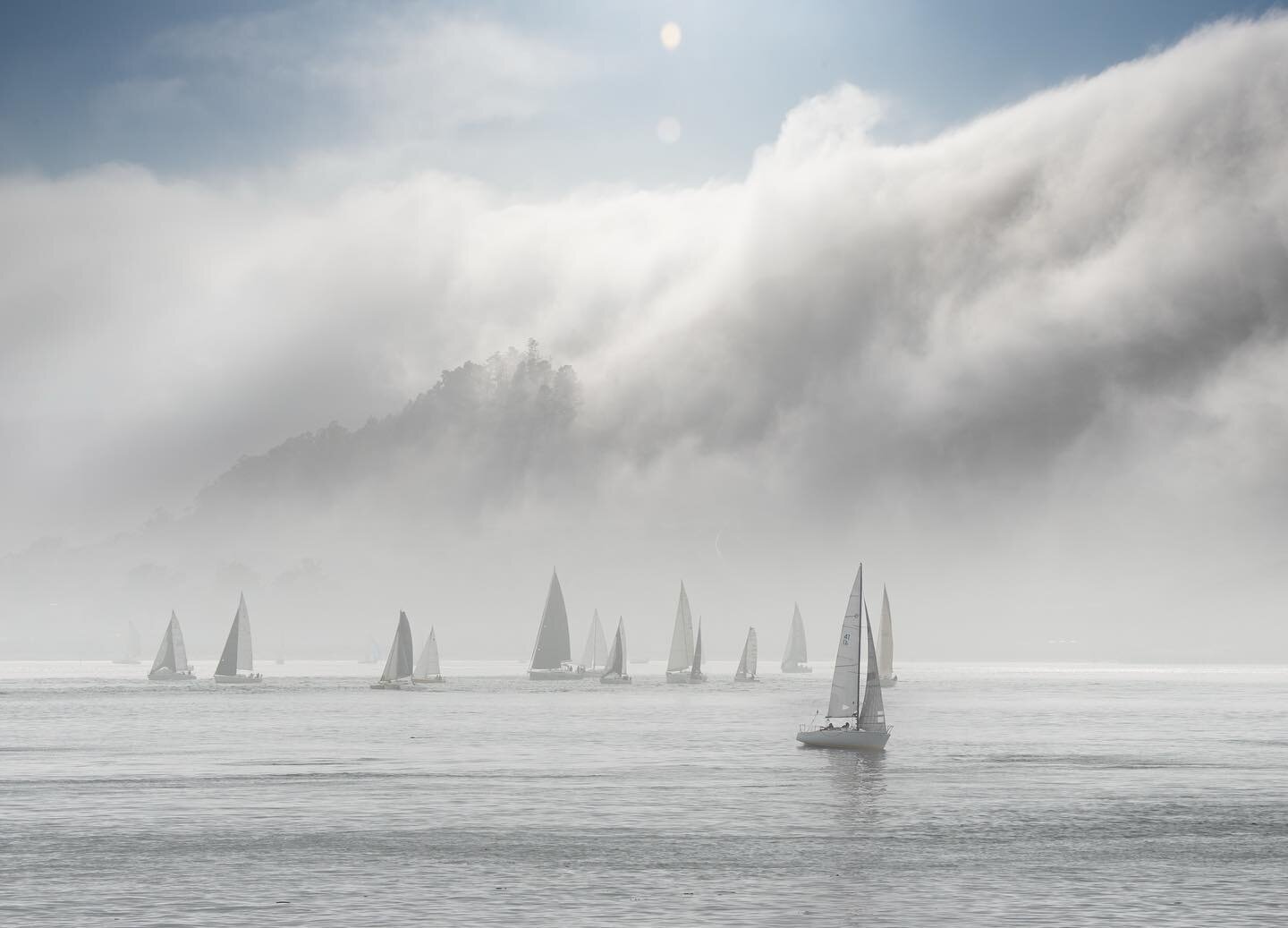 Boats in the Bay

#sanfrancisco #sanfran #sailing #boats #fog #mist #landscapephotography #photography #instagood