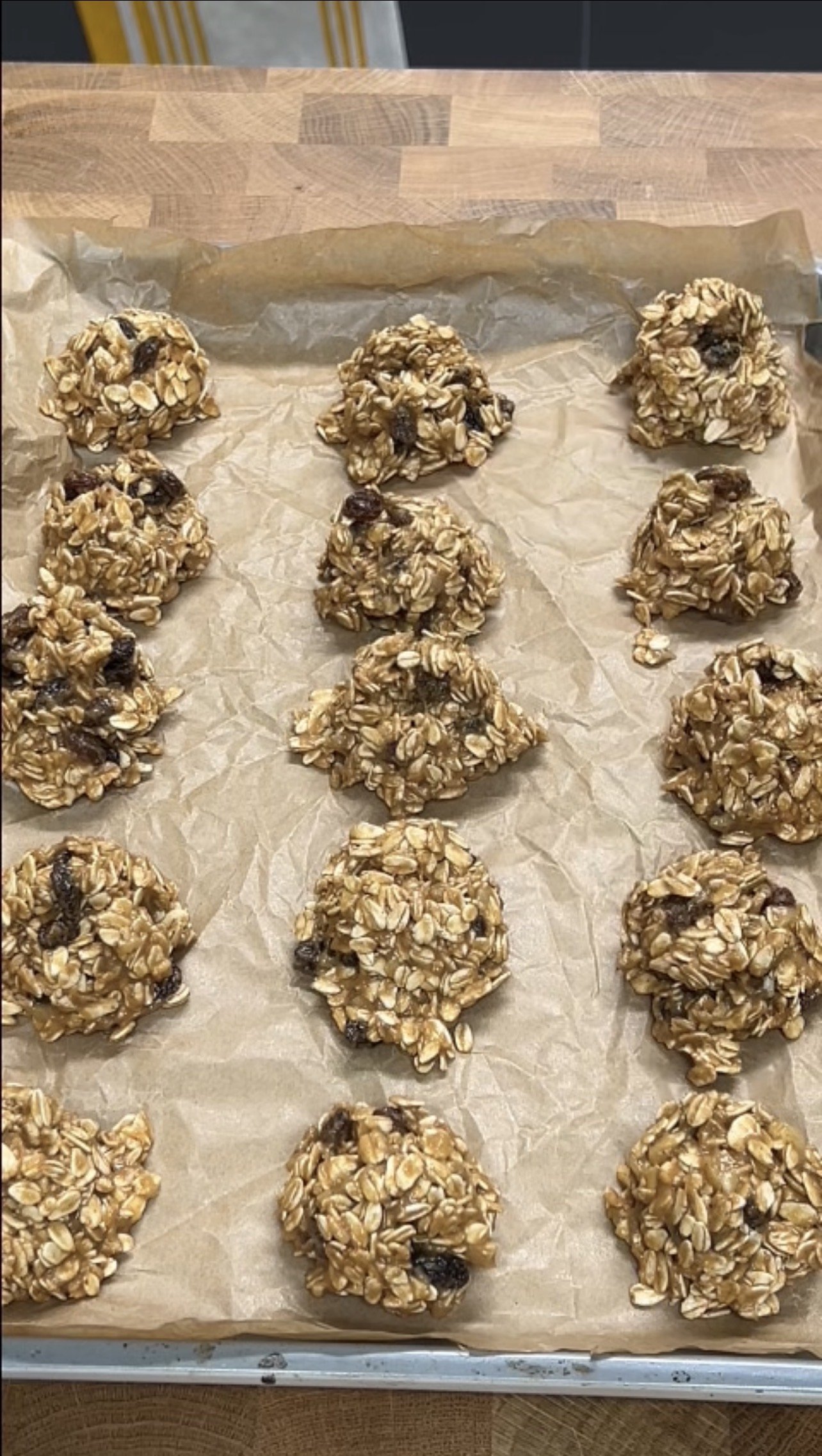 Low-Fat Banana Oatmeal Peanut Butter Cookies