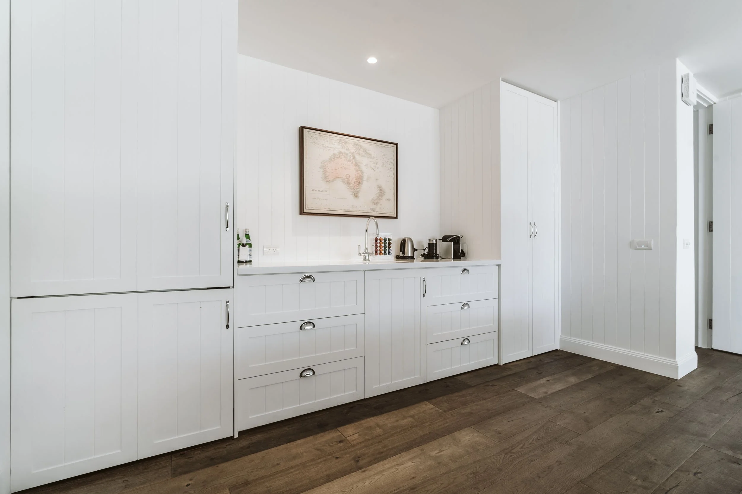 Interior of Collette Dinnigan Suite 30 renovation by New View Building Solutions