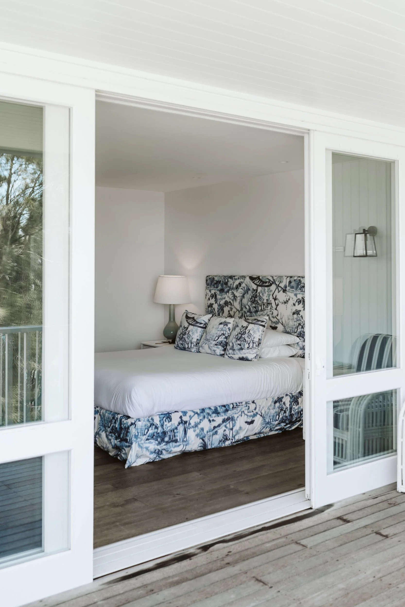 Interior of Collette Dinnigan Suite 30 renovation by New View Building Solutions