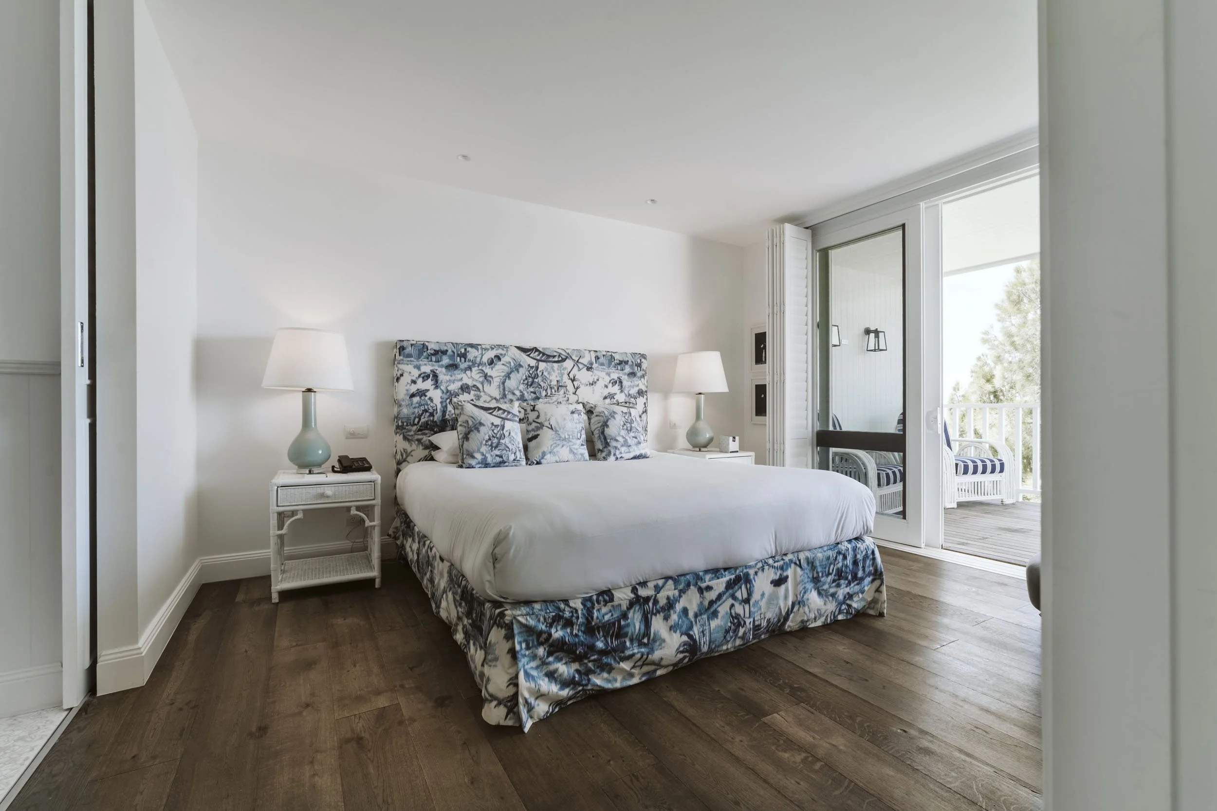 Interior of Collette Dinnigan Suite 30 renovation by New View Building Solutions