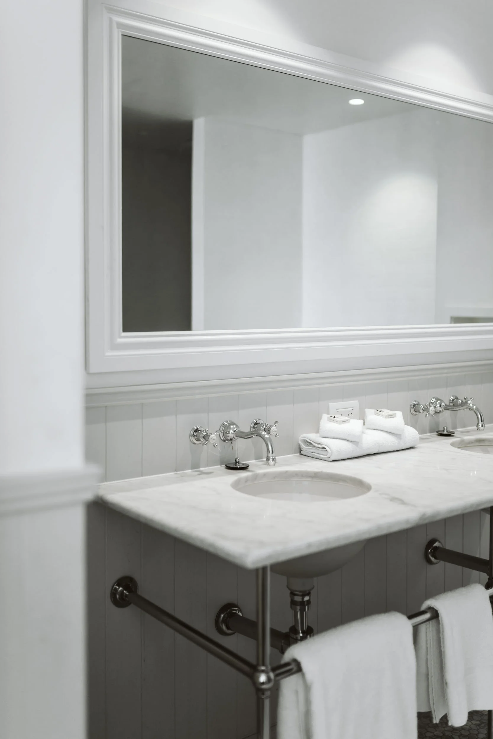 Interior of Collette Dinnigan Suite 30 renovation by New View Building Solutions