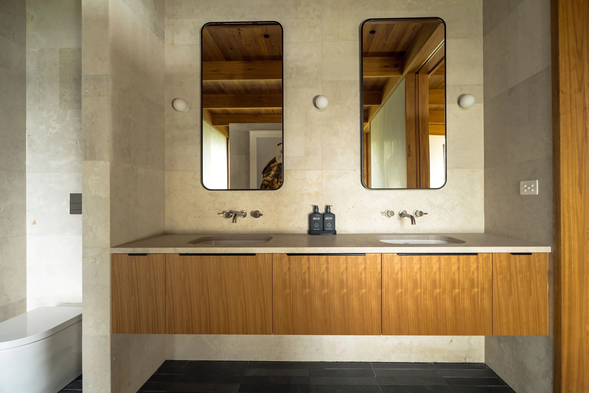 Bathroom projects winner Bendalong Mountain house