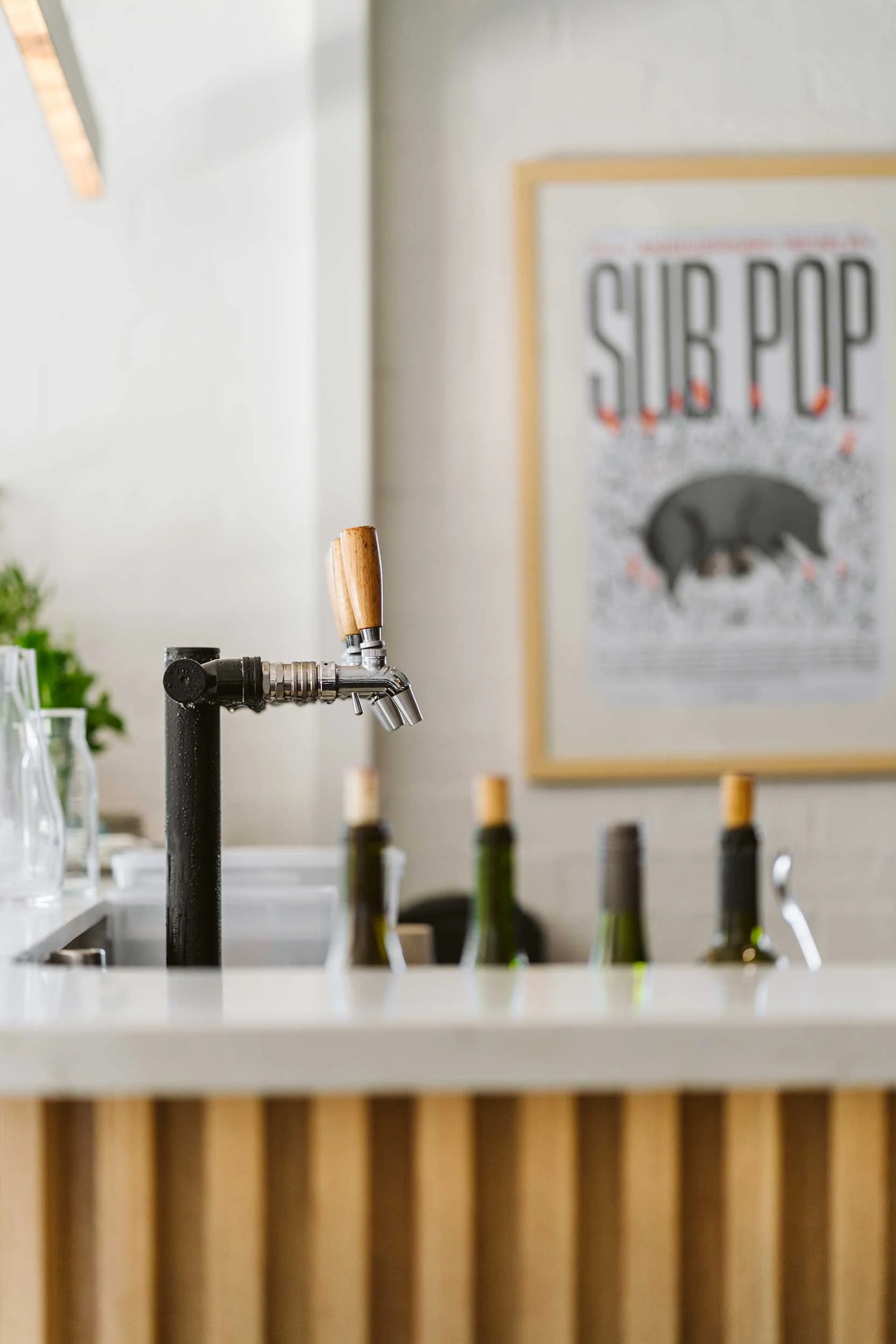 Bar detail Small Town Bistro, Milton