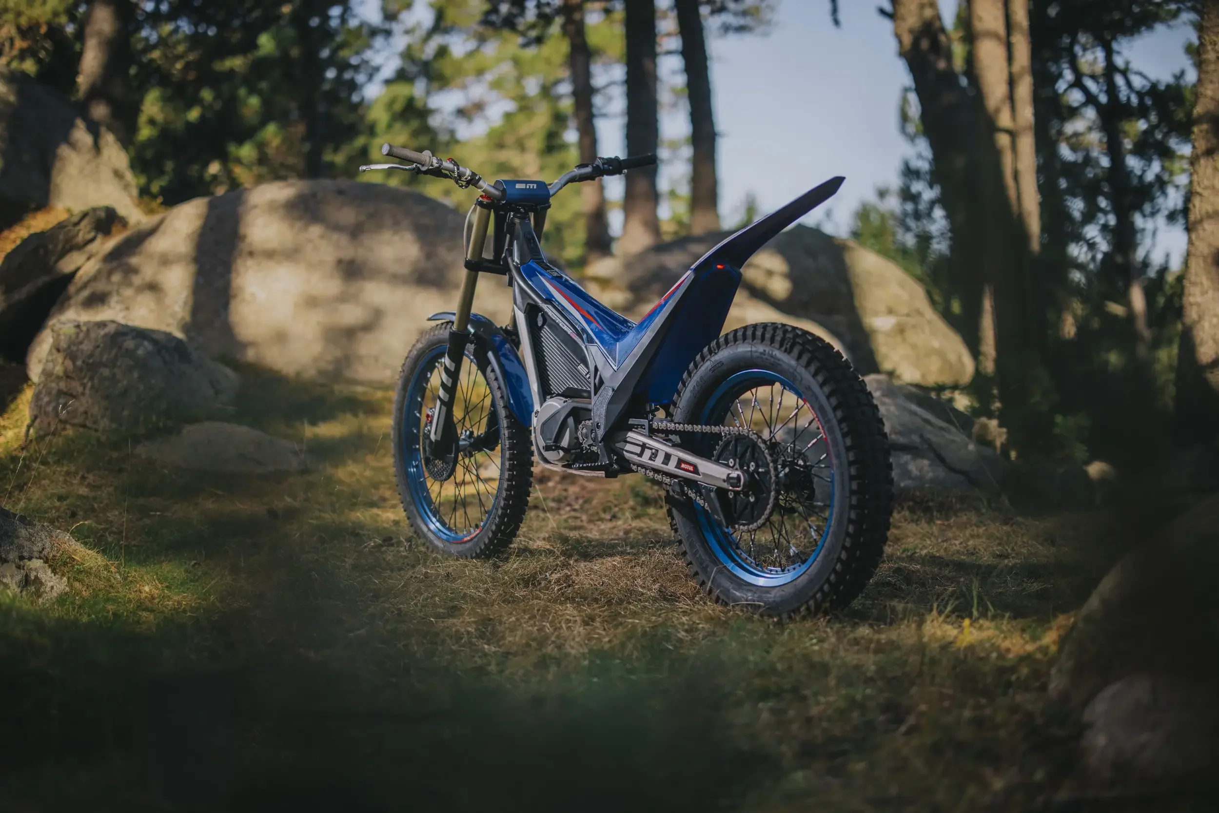 factor-e-electric-motion-082026-5_2500x1668.webp