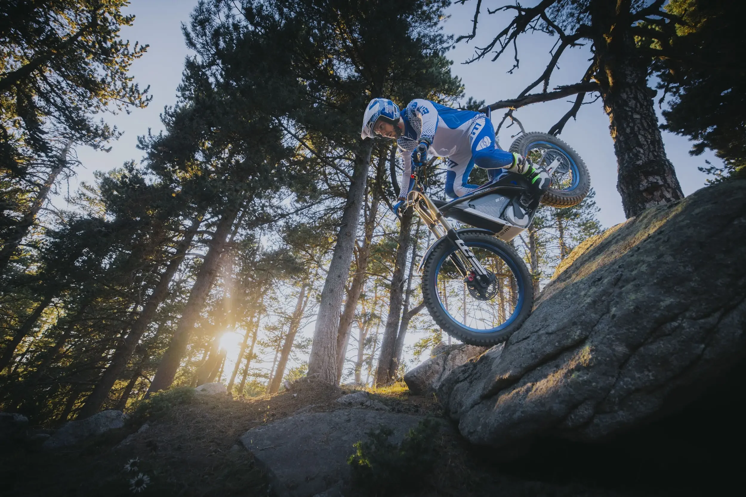 factor-e-electric-motion-082026-15_2500x1667.webp