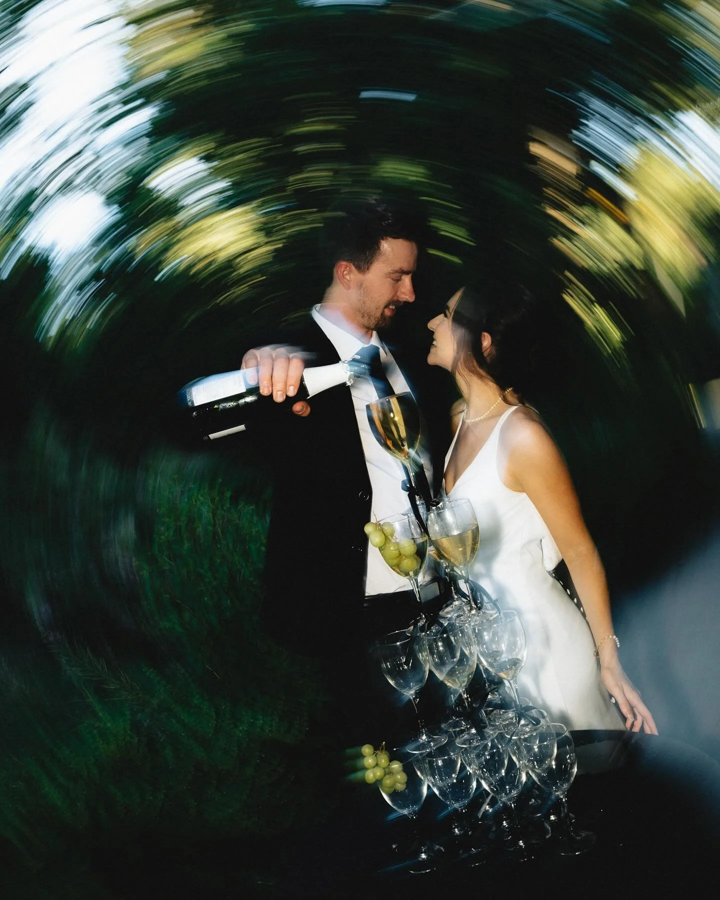 It&rsquo;s always fun to do a styled session to get creative with an idea that might be too risky for an actual wedding day. This champagne tower shot might be something I start to incorporate 😄

Venue:
@chasemill_tracyaviary @tracyaviaryofficial 

