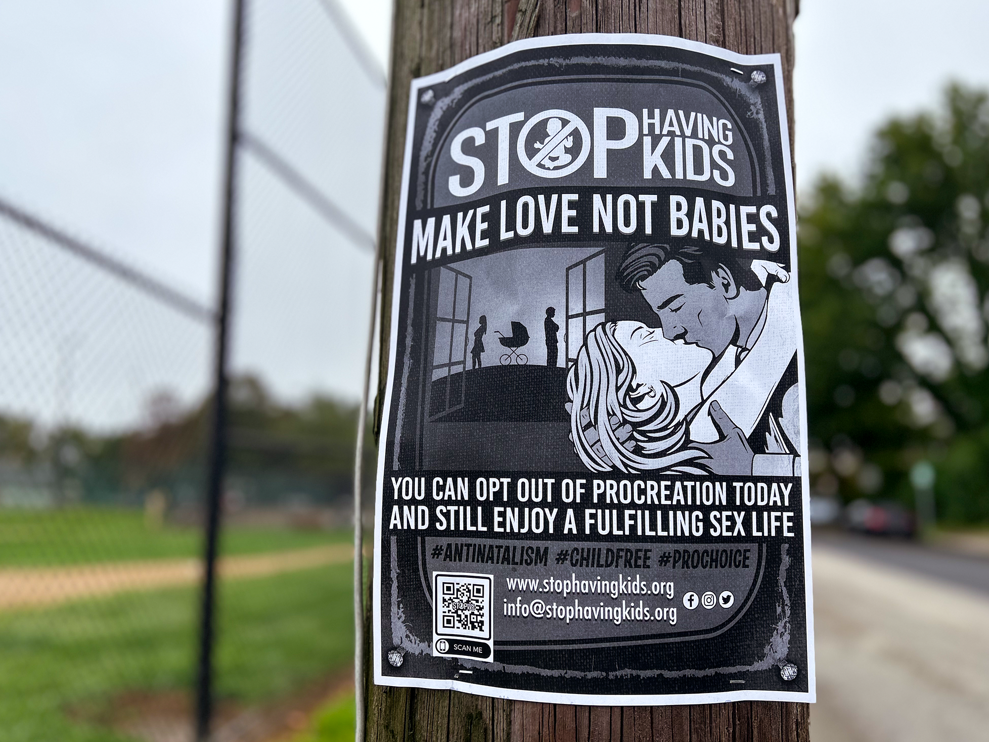 make love not babies street sign.png