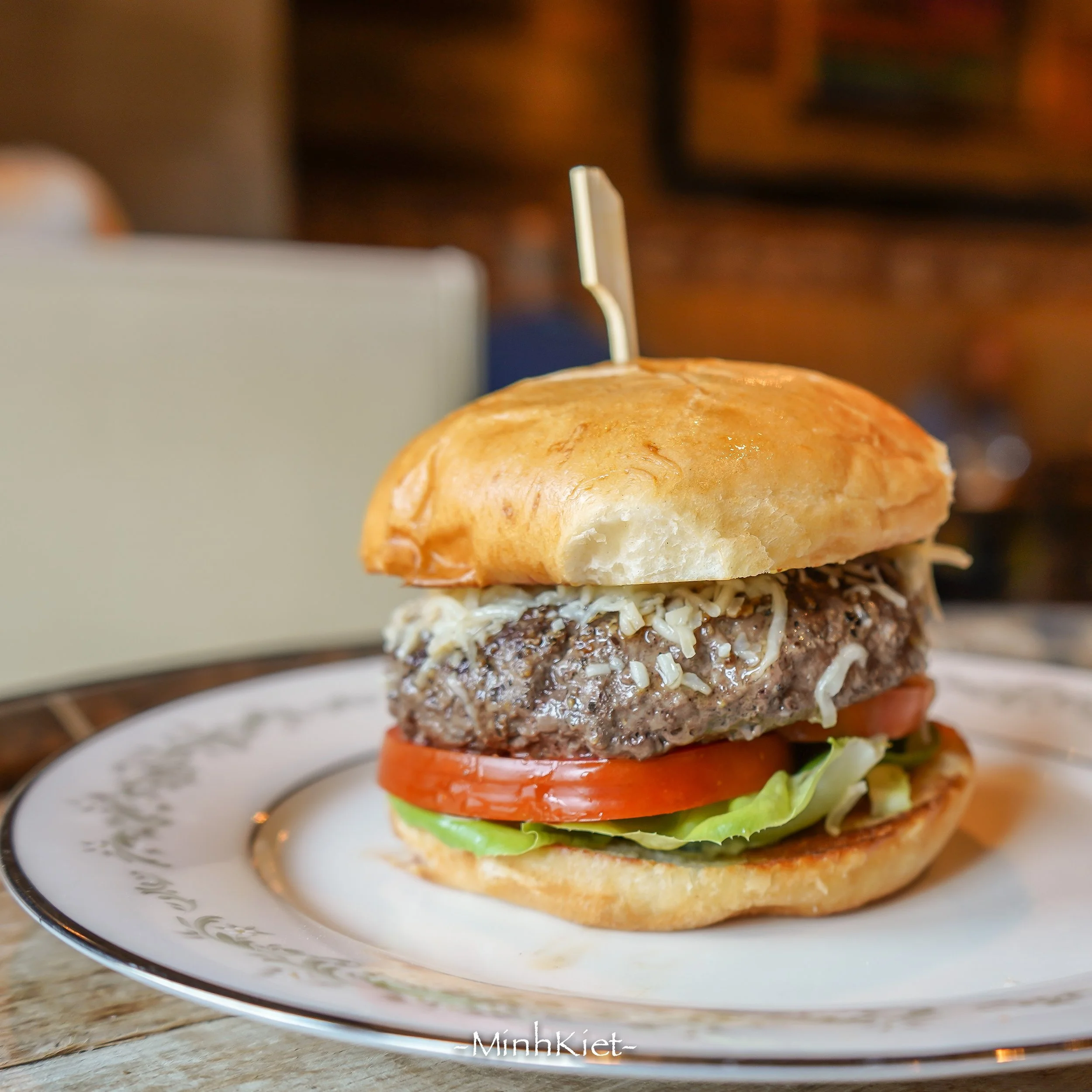 hamburger at Social Southern Table & Bar in Lafayette, Louisiana