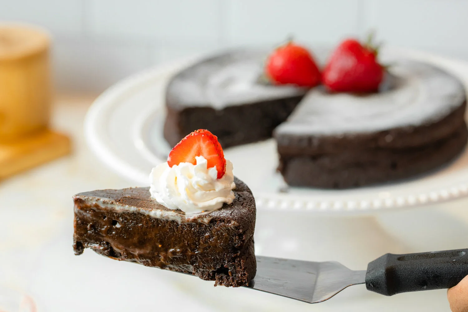 Keto Flourless Chocolate Cake