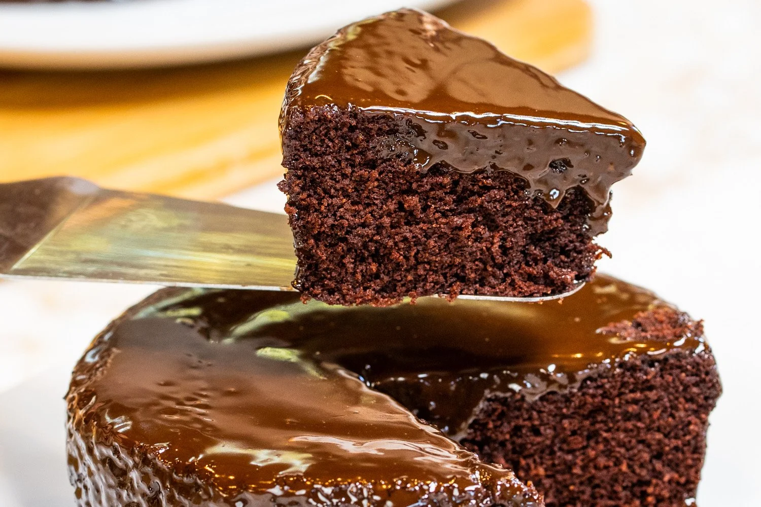 5 Min Chocolate Ovenless Cake 