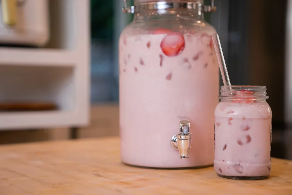Frescas Con Crema! (Strawberries and Cream)