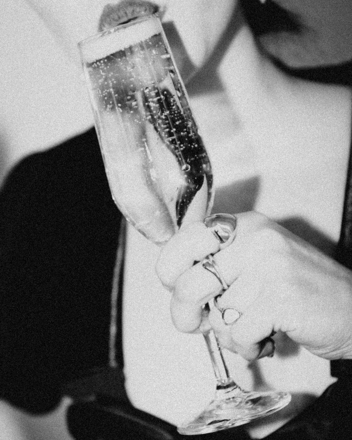 The wait is over ! For all my vendor families , beautiful brides and clients I am over the moon to celebrate with you ! 
Remember I never say no to a glass of bubbles🥂
#phase3 #wereback #cheers 
.
Creative Direction/concept &amp; Beauty Amybeth @bes
