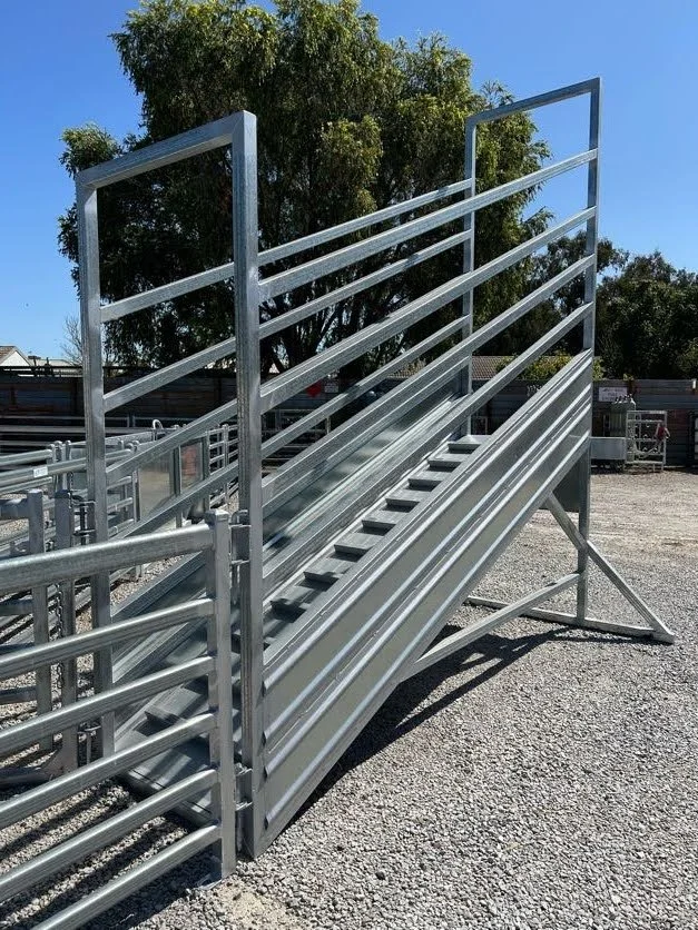 Loading Ramps — M&M Stockyards | Building Quality Australian Stockyards ...