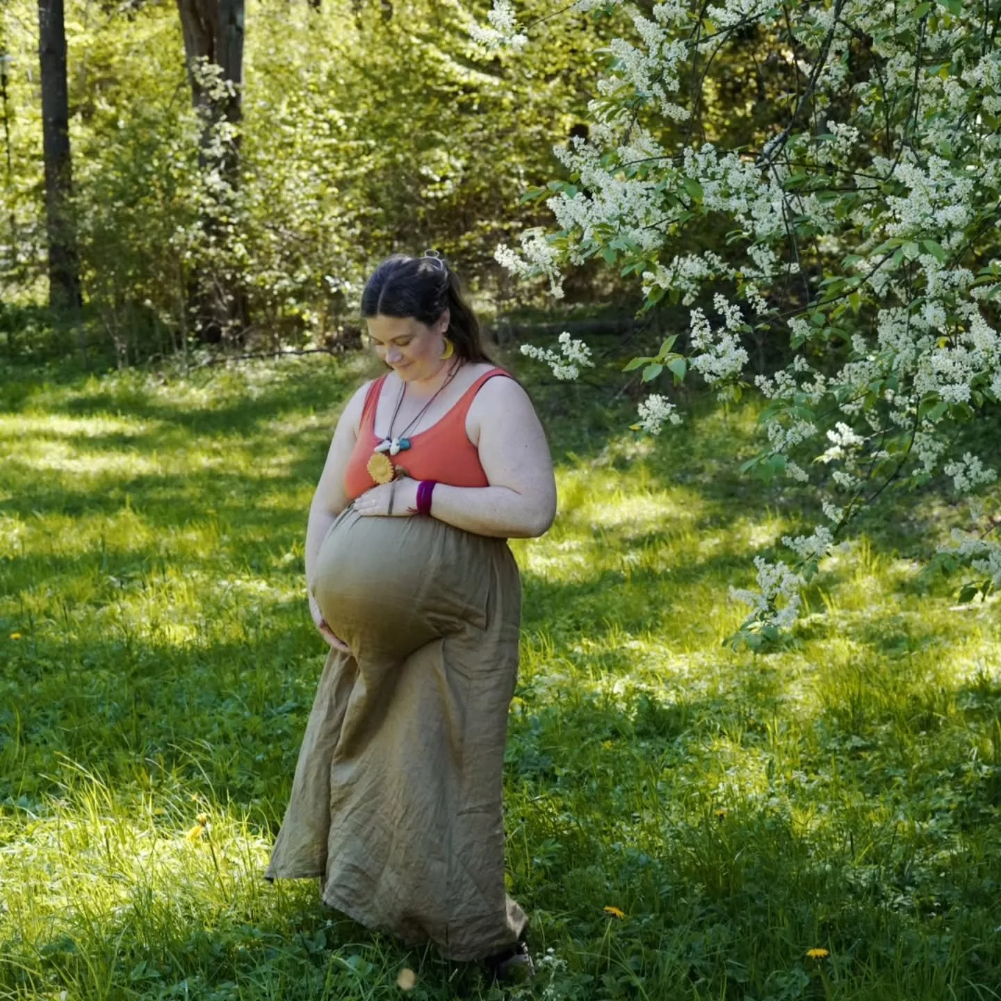 Om min f&ouml;dsel, del 3

Jag vaknade av en intensiv sensation. Klockan visade 00.10. Jag gick p&aring; toa, min man kom upp, vi kramandes och jag sa att n&aring;got k&auml;ndes annorlunda. Gick tillbaka till s&auml;ngen f&ouml;r att l&auml;gga mig.